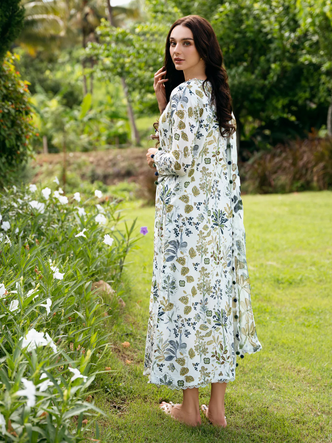 Secret Garden Lawn '24 | CRYS - Image 2