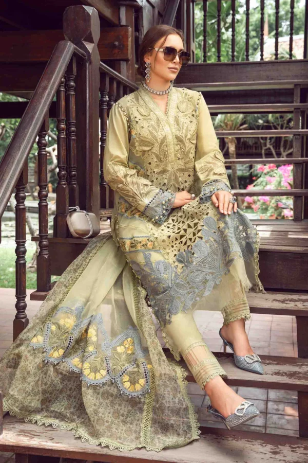 Alternative view of MARIA B Luxury EID Lawn 2024 | EID LAWN-24-10