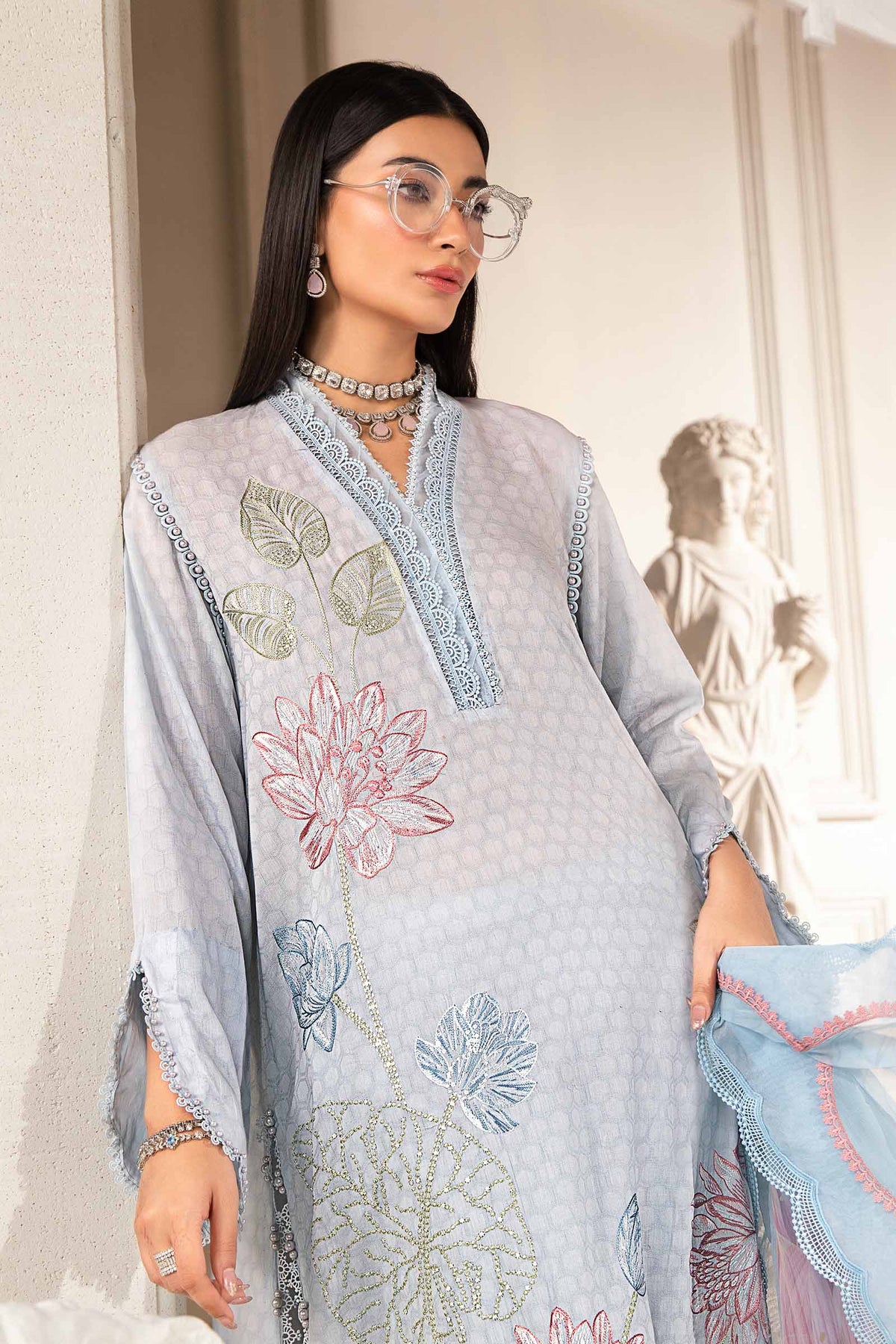 MARIA B M.Prints | Summer Lawn 2024 | Vol 2 | MPT-2201-B - Image 4