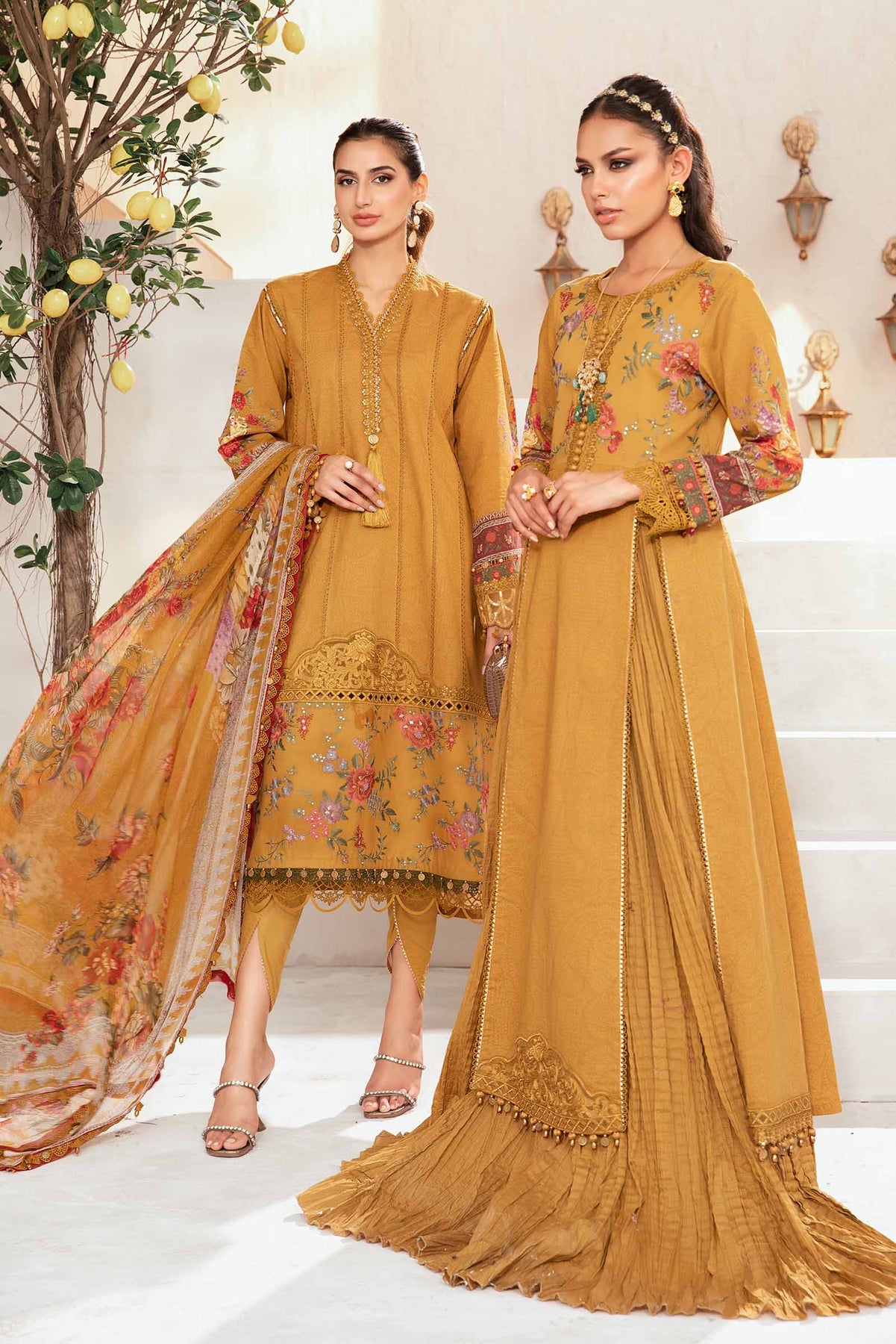 MARIA B M.Prints | Summer Lawn 2024 | Vol 2 | MPT-2202-A - Image 2