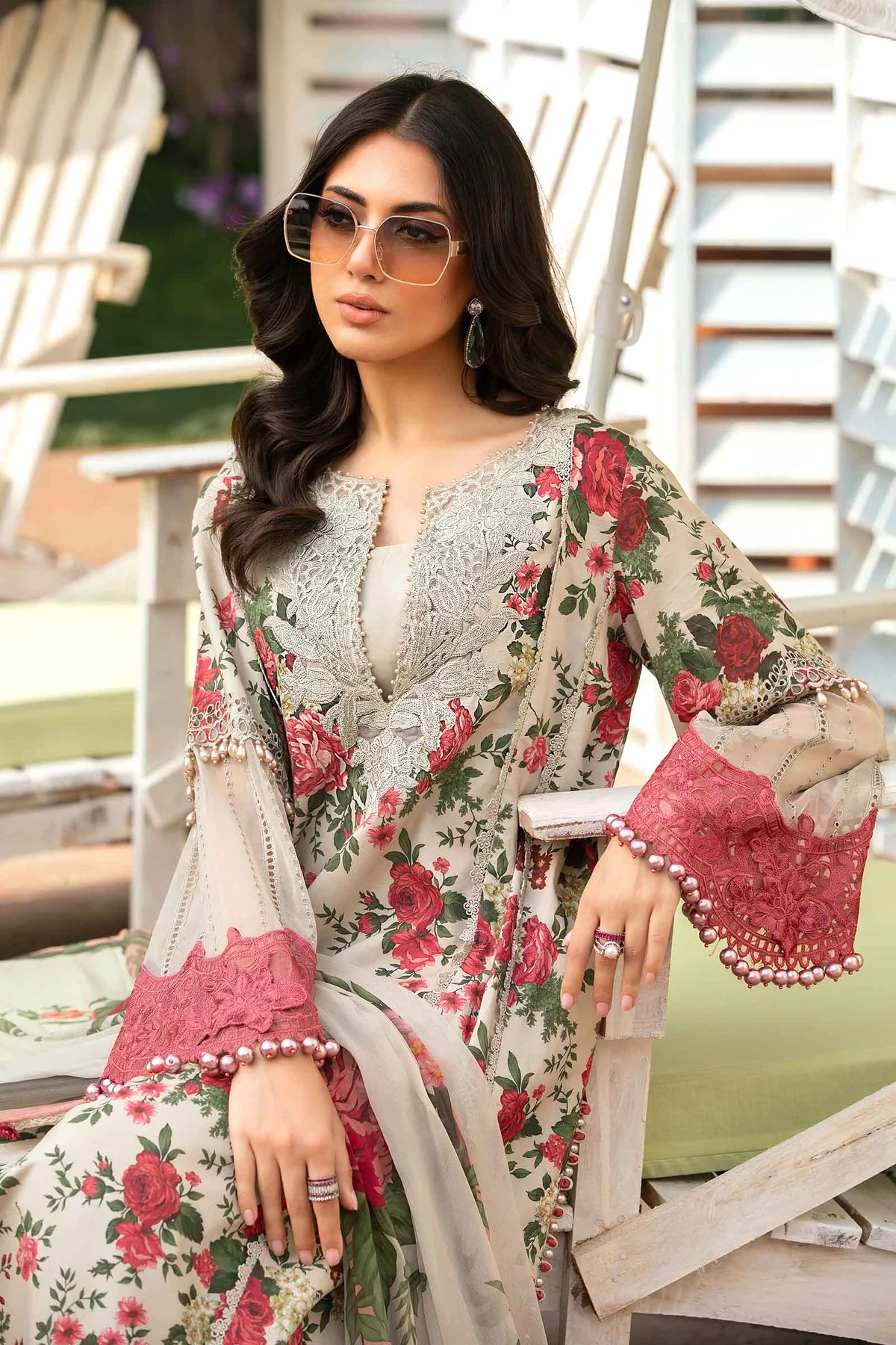 MARIA B M.Prints | Summer Lawn 2024 | Vol 2 | MPT-2204-B - Image 4
