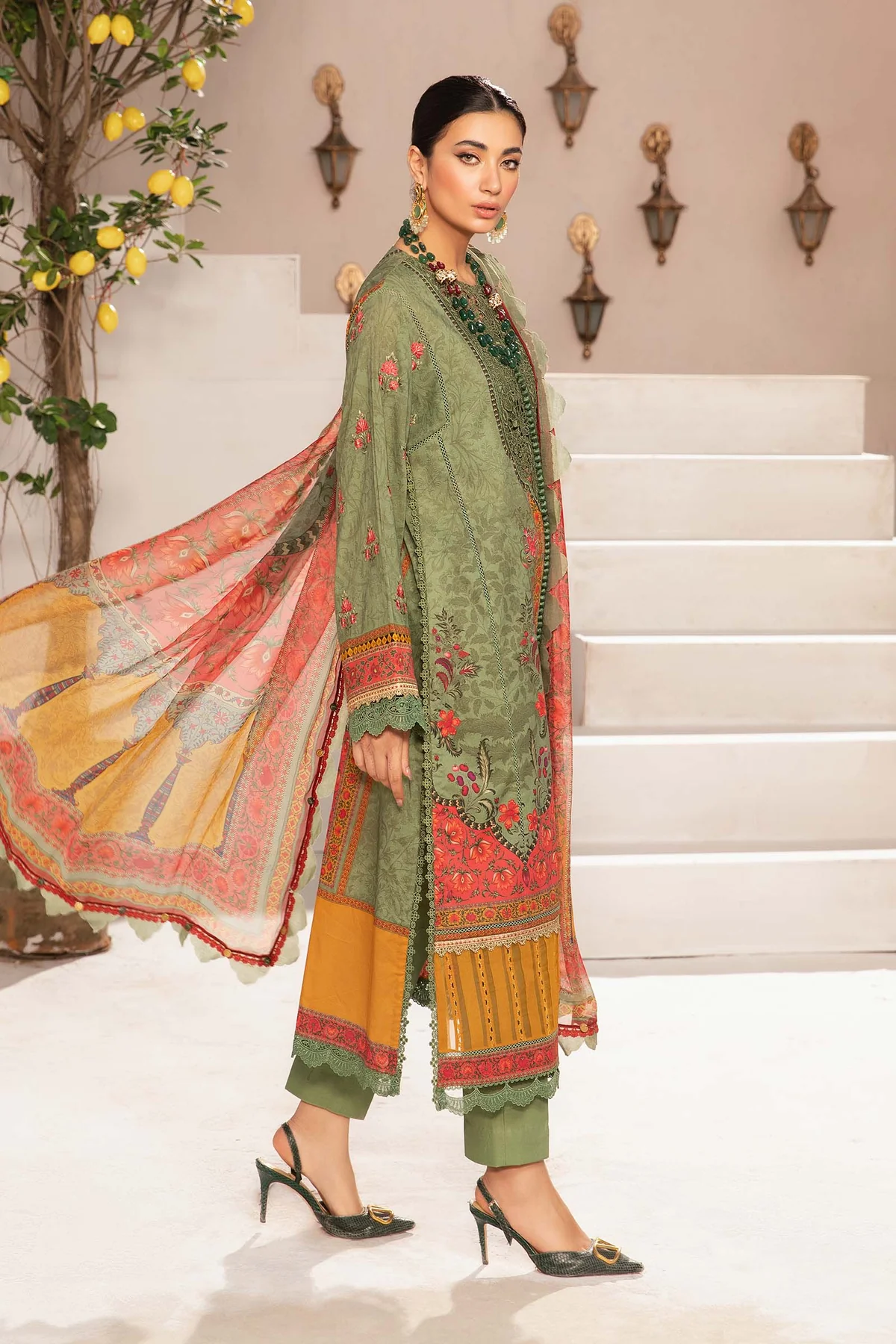 MARIA B M.Prints | Summer Lawn 2024 | Vol 2 | MPT-2206-A - Image 3