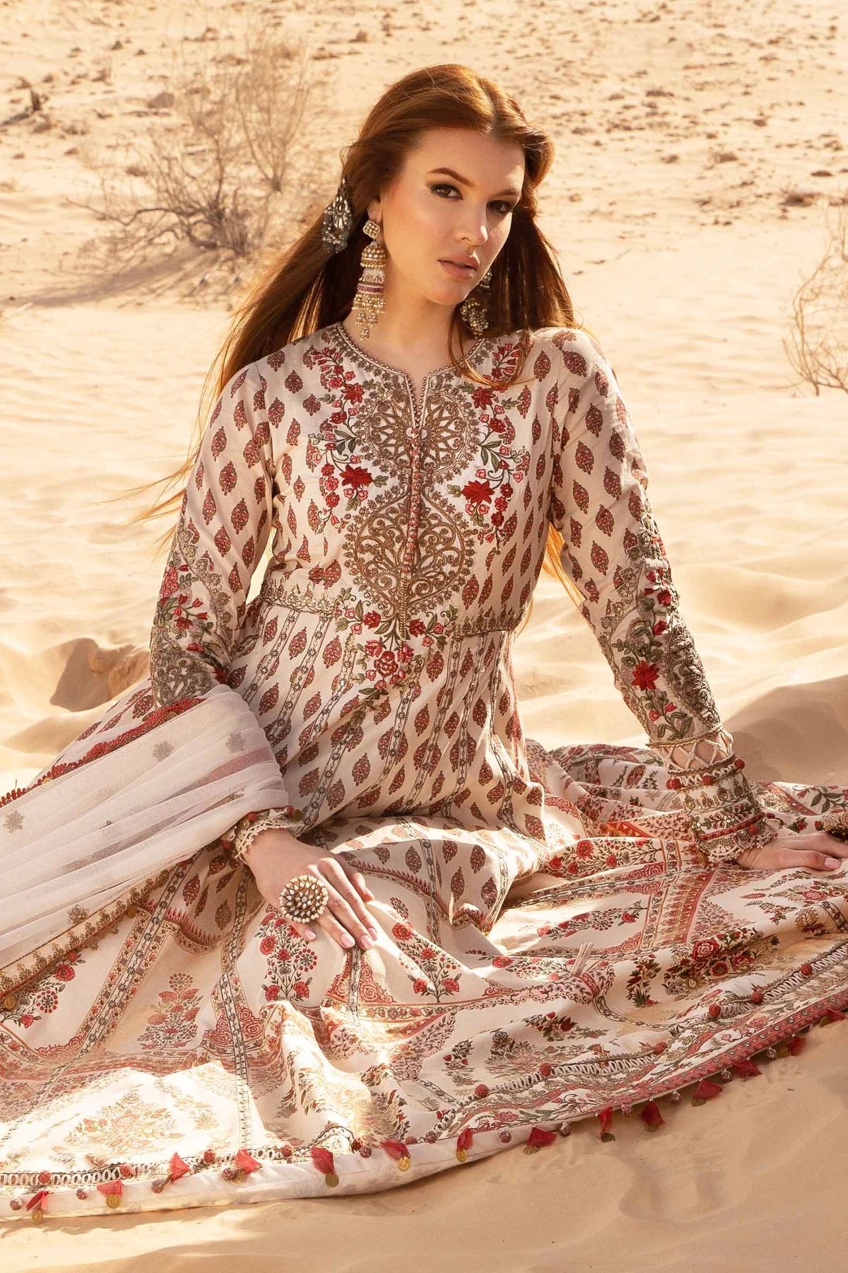 MARIA B Luxury Lawn 2024 | 13A - Image 3
