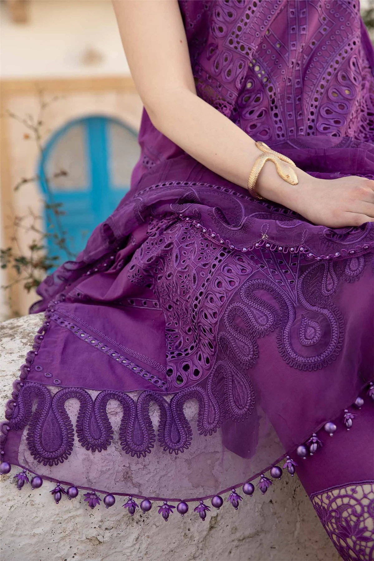 MARIA B Luxury Lawn 2024 | 2B - Image 6