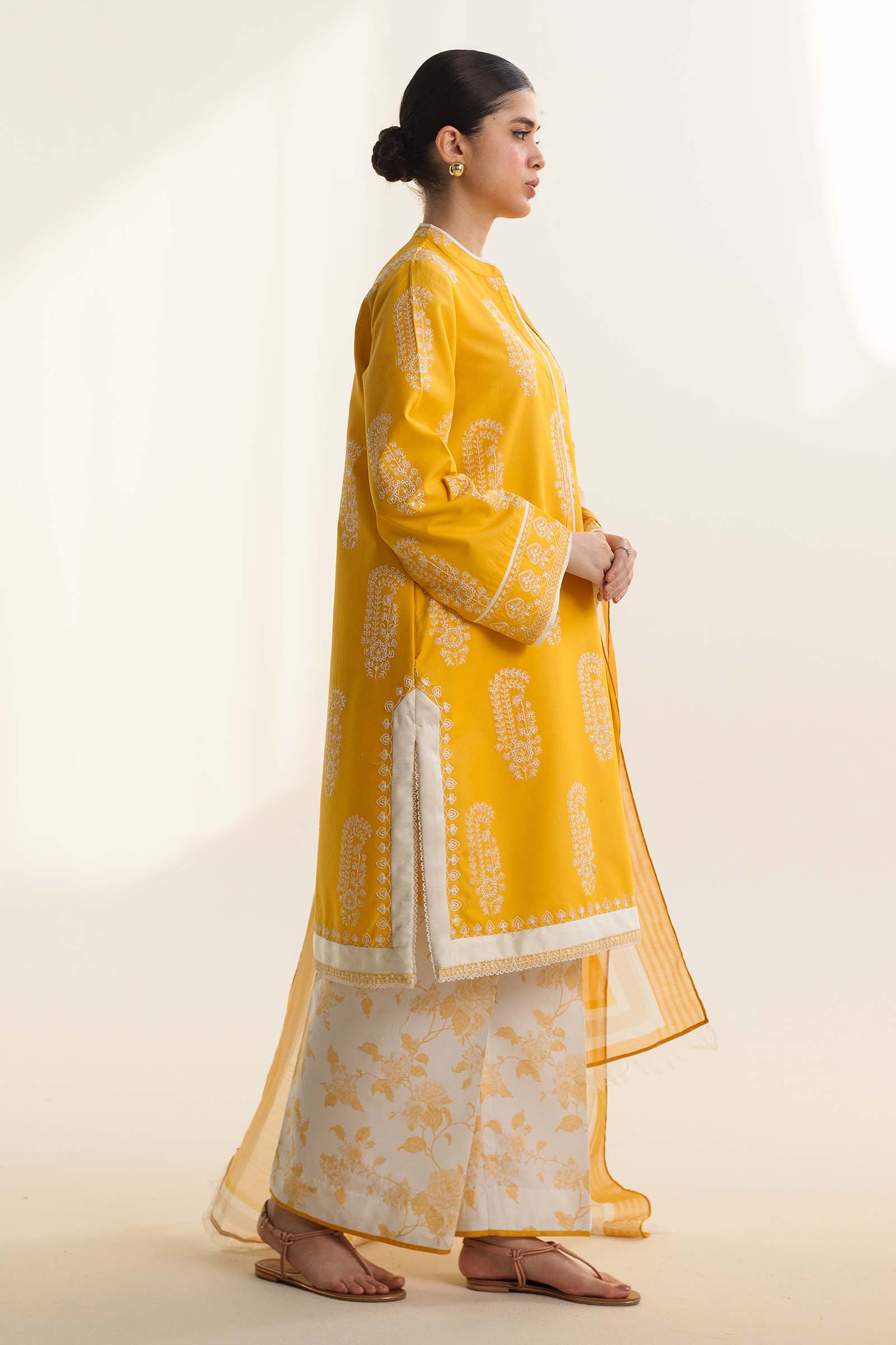 Coco by Zara Shahjahan Lawn Volume 2 2024 | 4A - Image 5