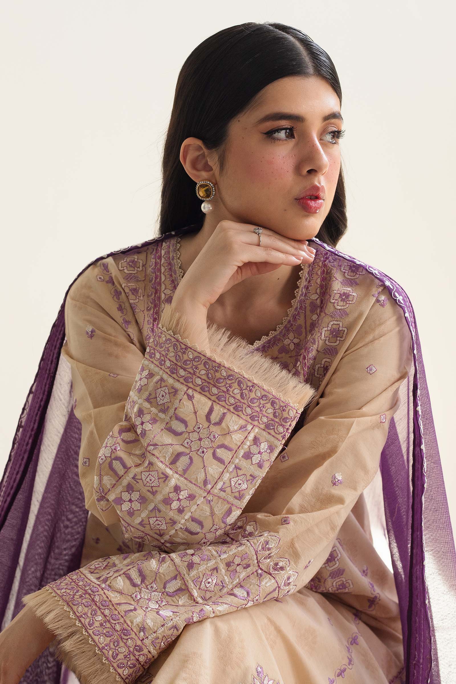 Coco by Zara Shahjahan Lawn Volume 2 2024 | 5B - Image 4