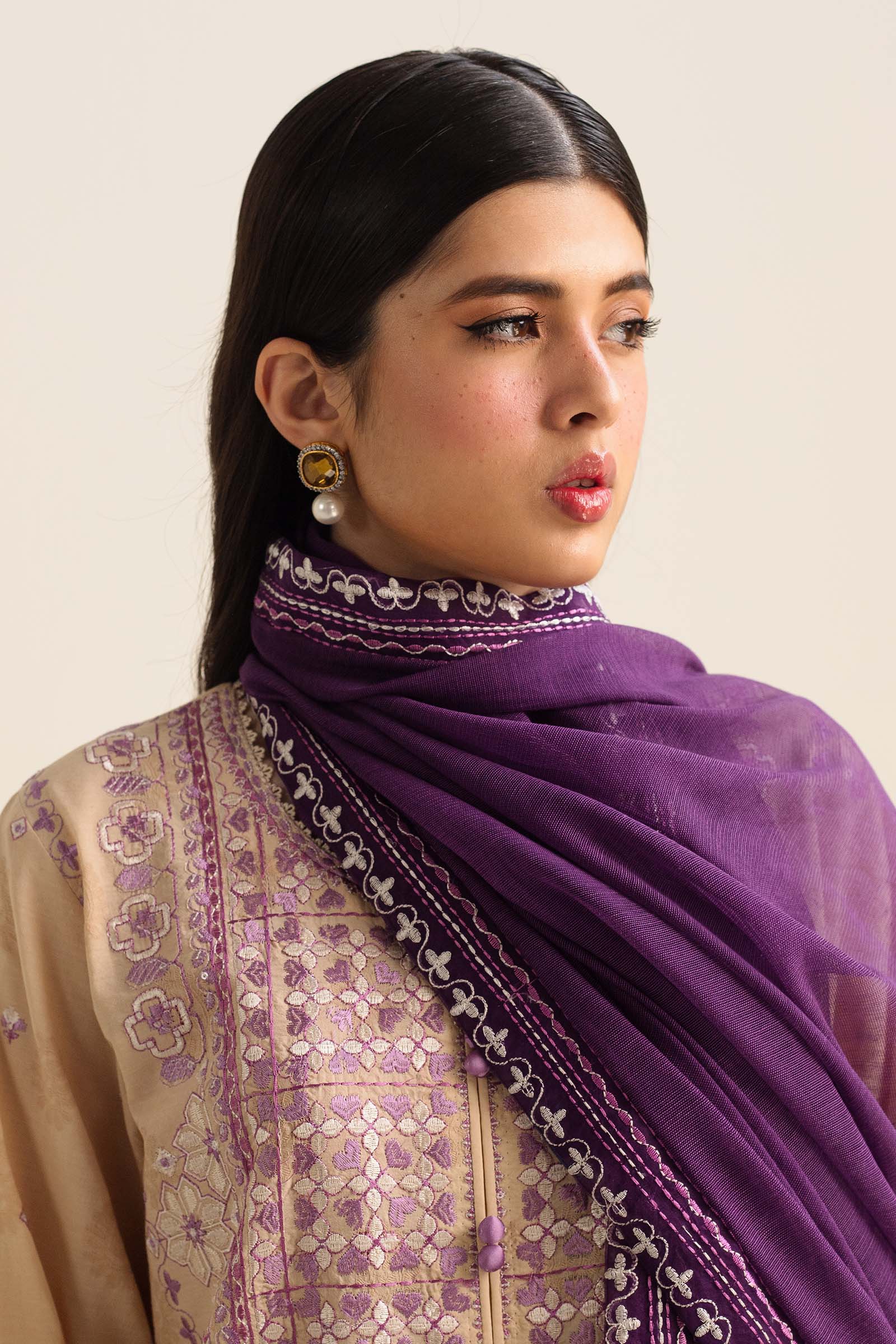 Coco by Zara Shahjahan Lawn Volume 2 2024 | 5B - Image 5