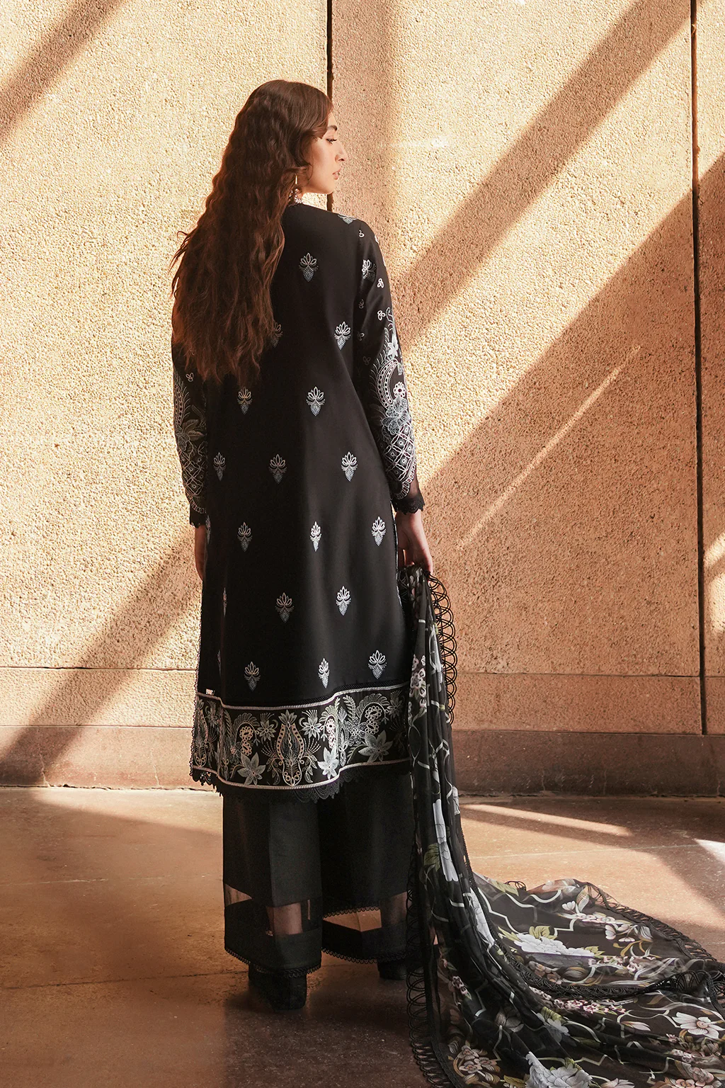 Chikankari Lawn '24 by Afrozeh | Caviar - Image 2
