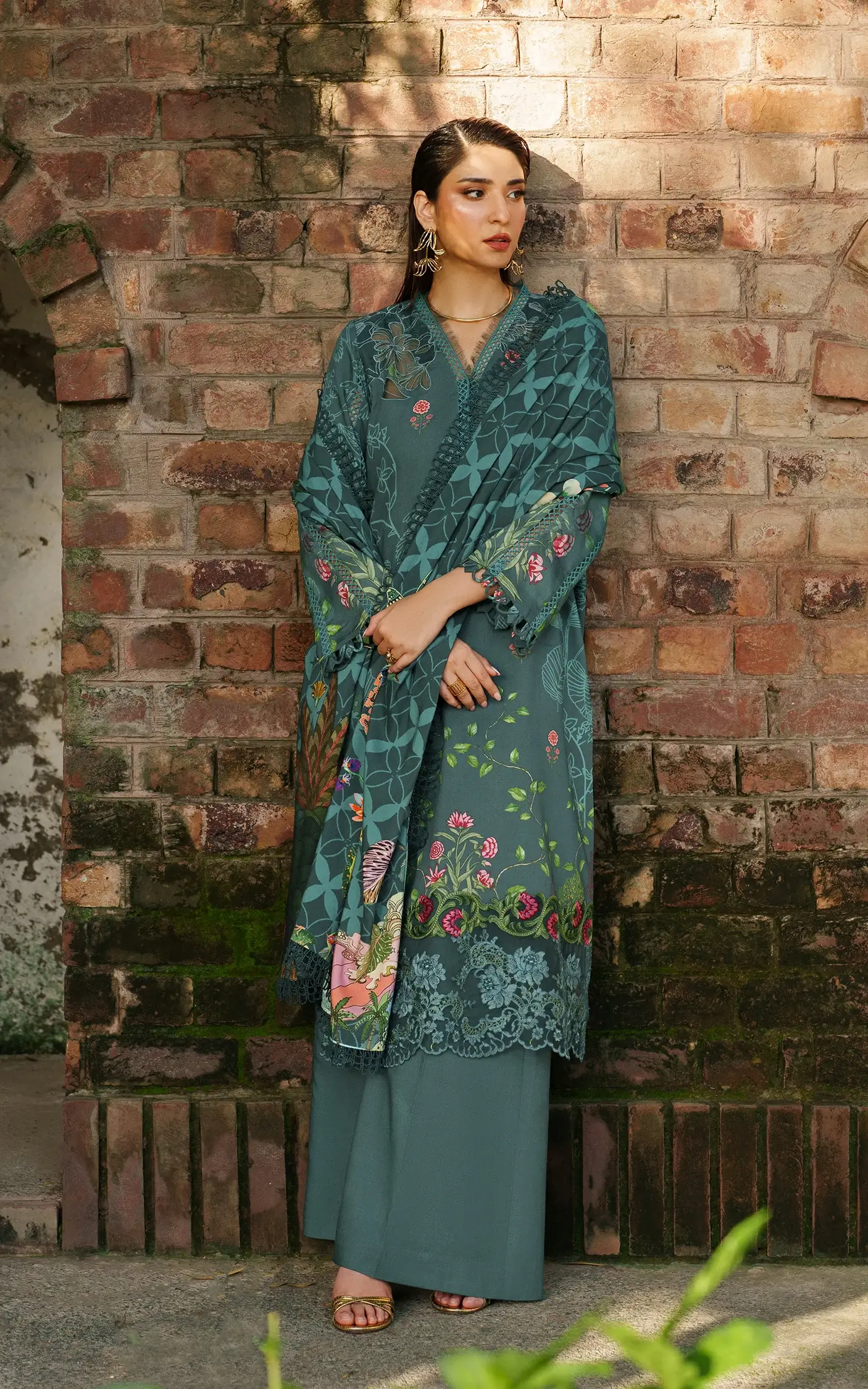 Asifa Nabeel Meraki Winter'25 || Frosted Petals - Image 4