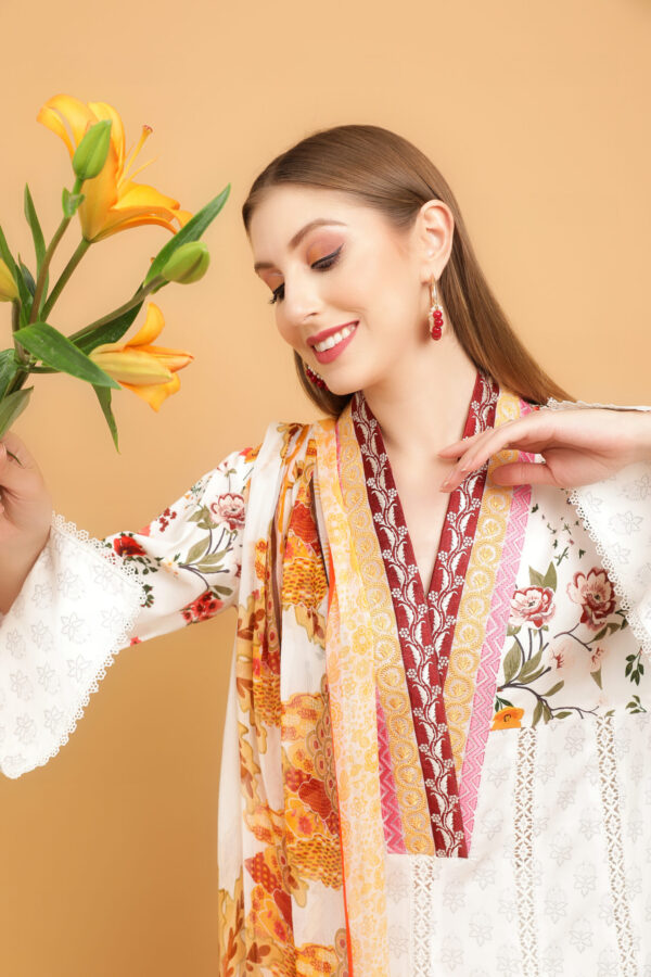 Alternative view of Ghazal Embroidered Floral from House of Mist | Vol 2 |   | HM-FL-03