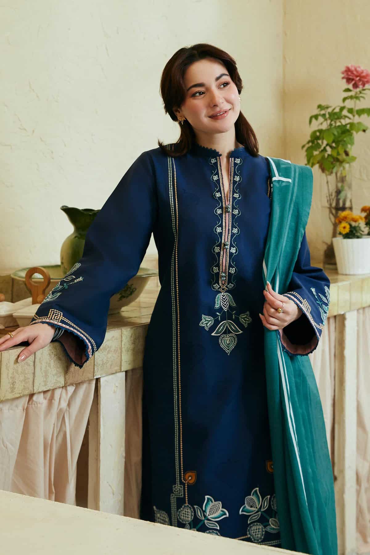 Coco Lawn by Zara Shahjahan 2024 | GUL MOHAR - 3B - Image 2