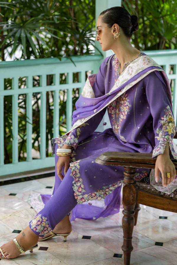 Alternative view of Mushq Nuvera Unstitched Raw Silk || Elaris