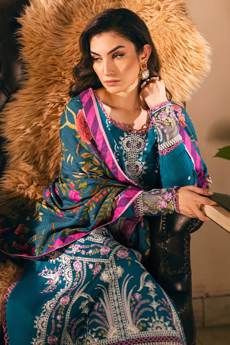 Mushq Hemline Winter Karandi | Spiced Maple - Image 4