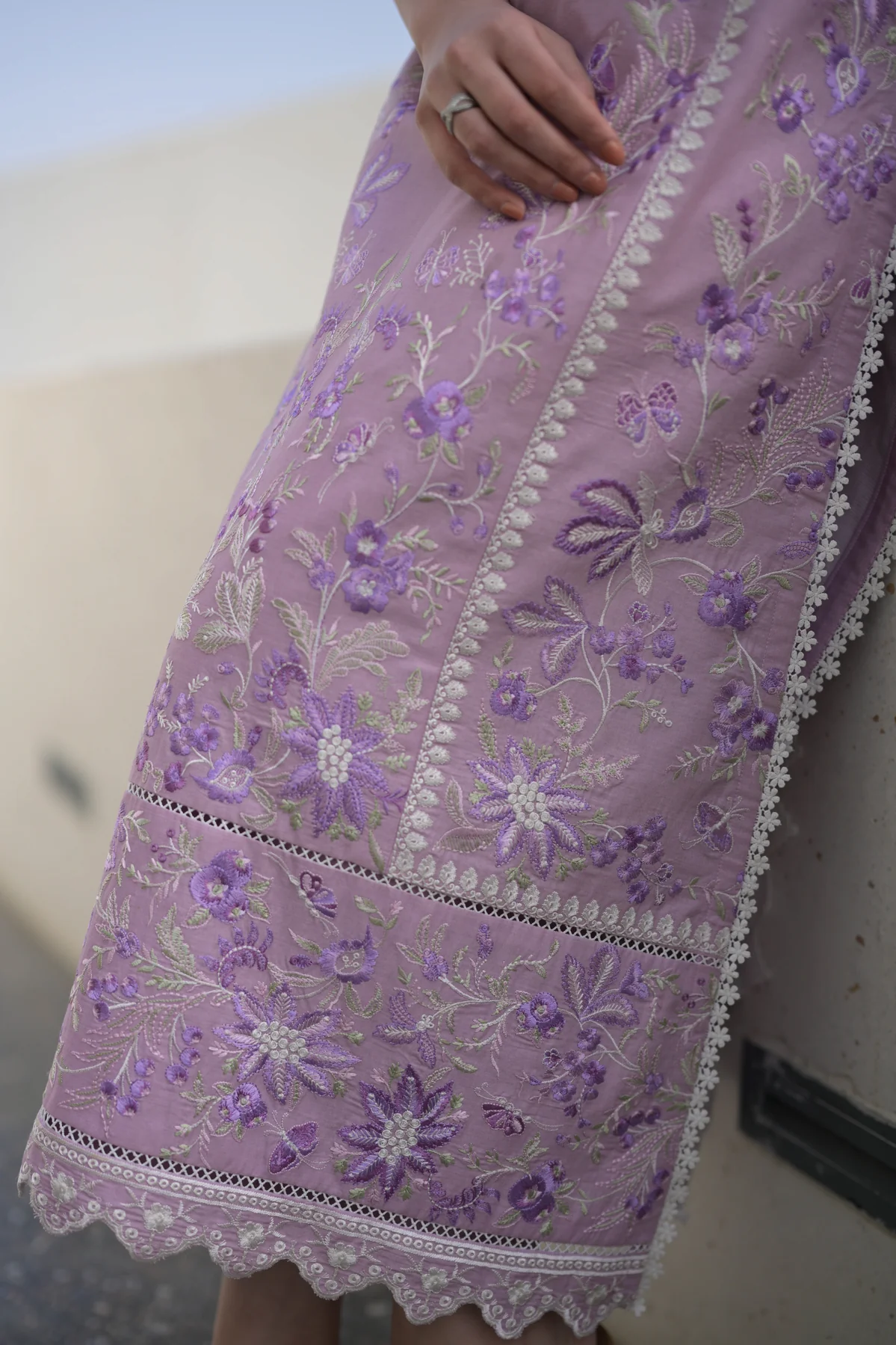 Zaib Festive Lawn | NEL-24613 - Image 4