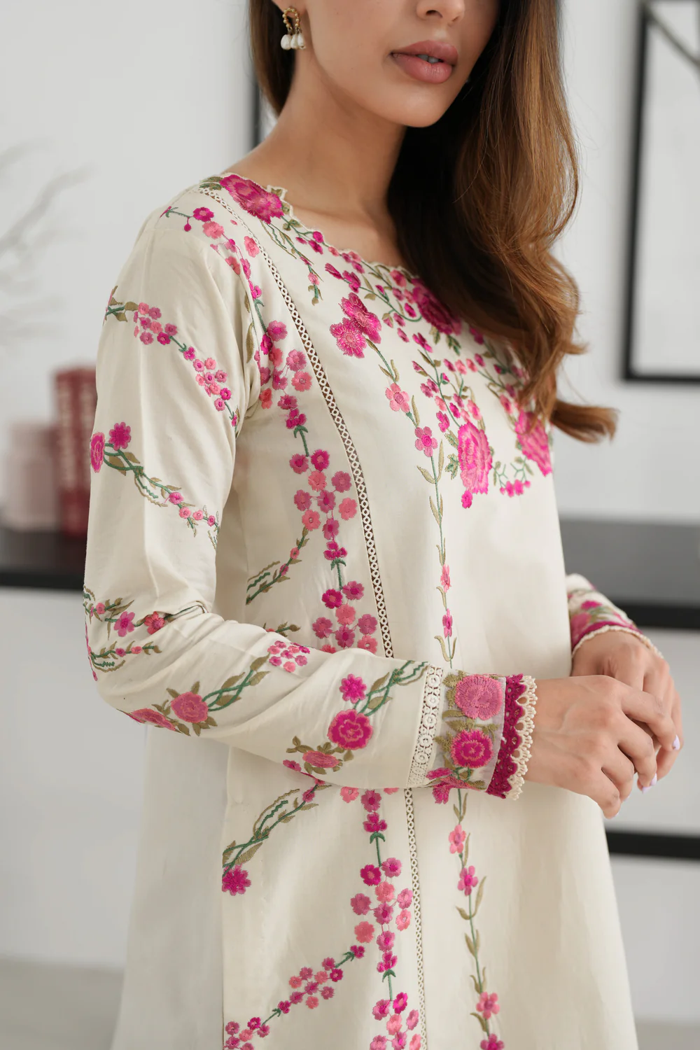 Zaib Festive Lawn | NEL-24622 - Image 3