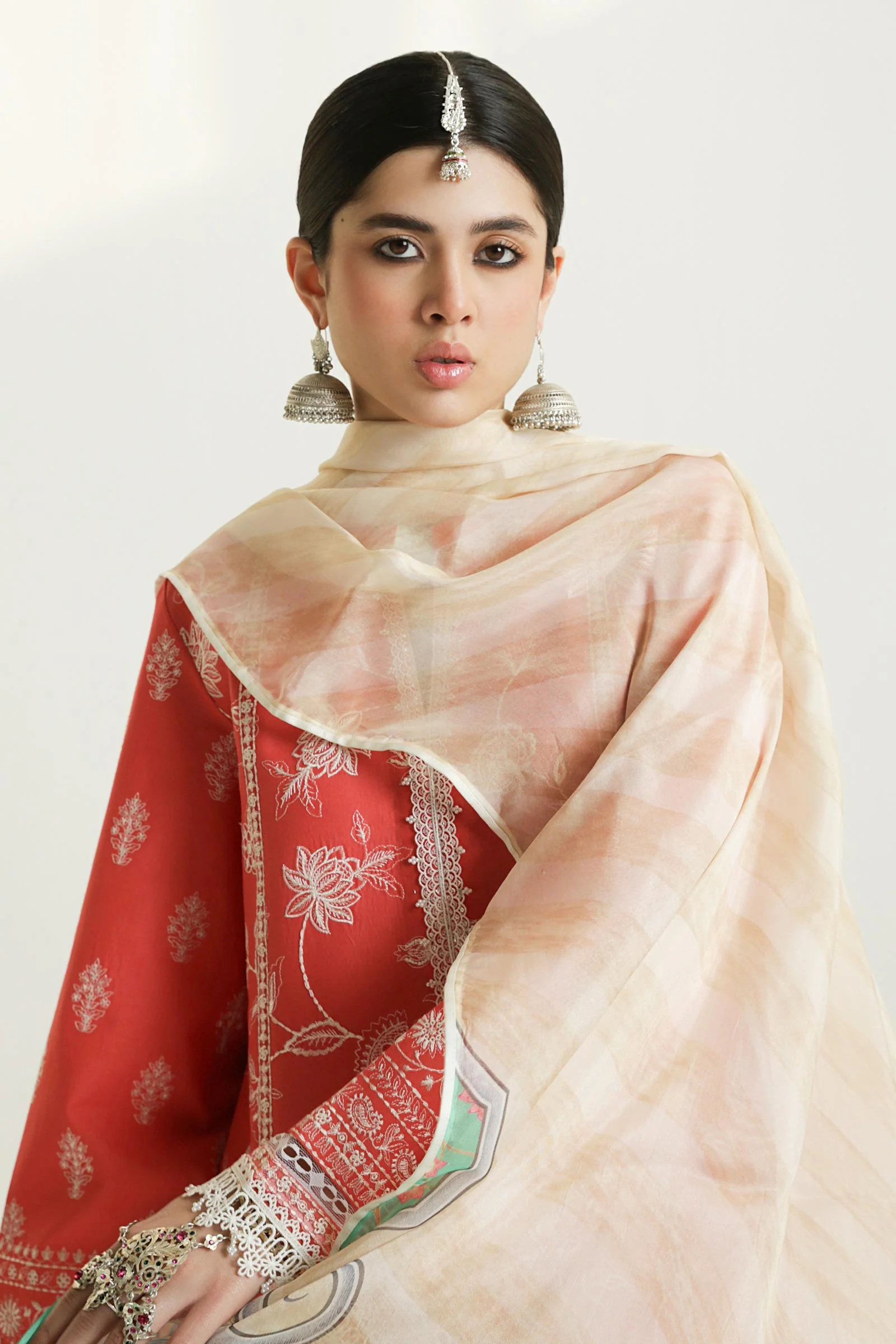 Zara Shahjahan Luxury Lawn 2024 | MAHI-1A - Image 2