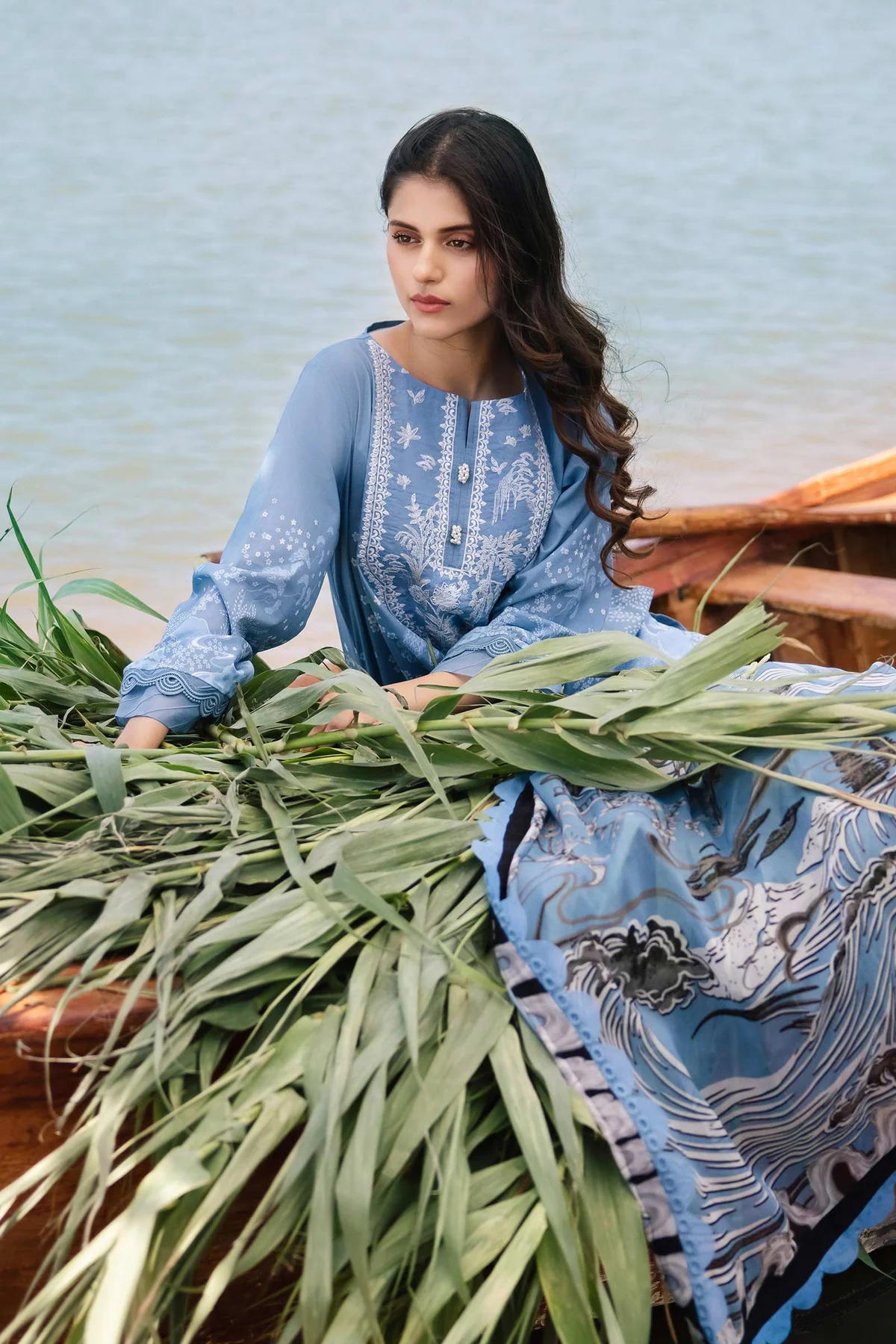 Maria.B M.Basics Embroidered Lawn 2024 | 403-A - Image 3