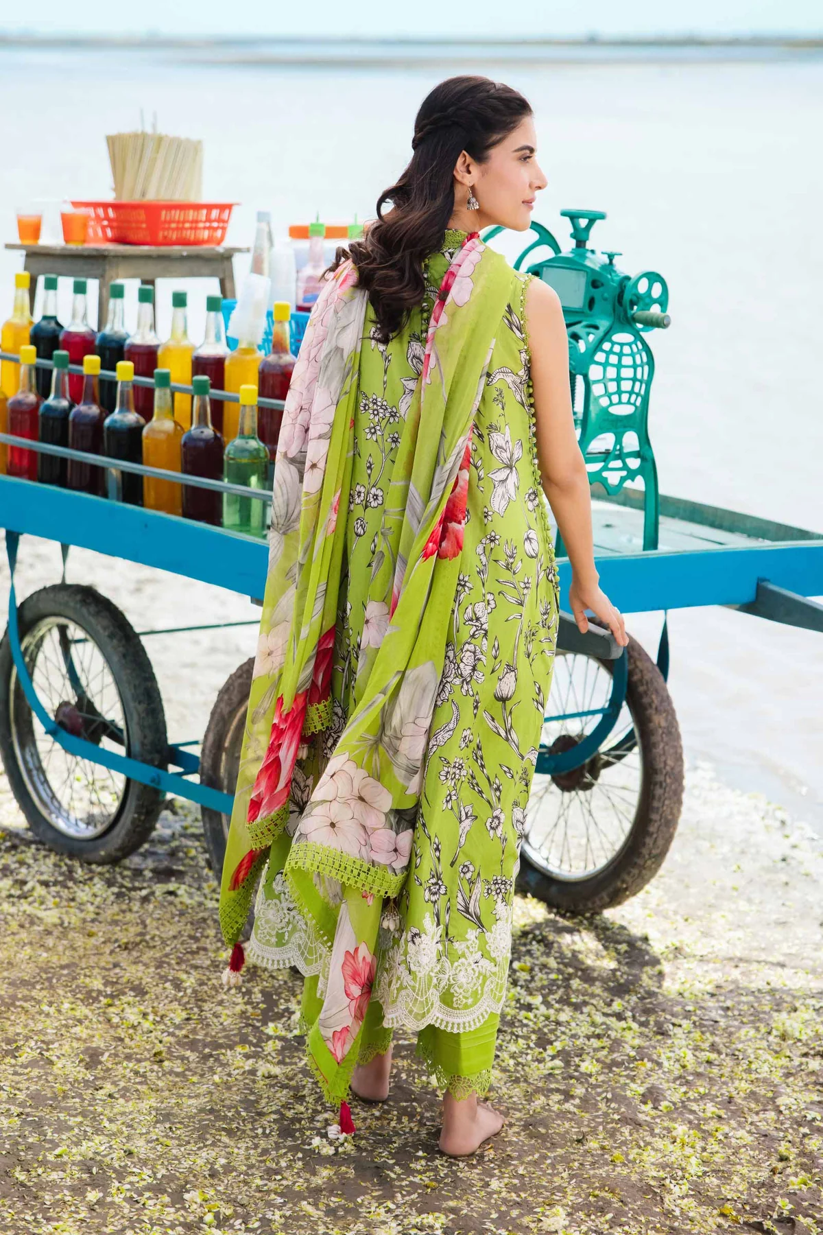 Maria.B M.Basics Embroidered Lawn | 405-B - Image 2