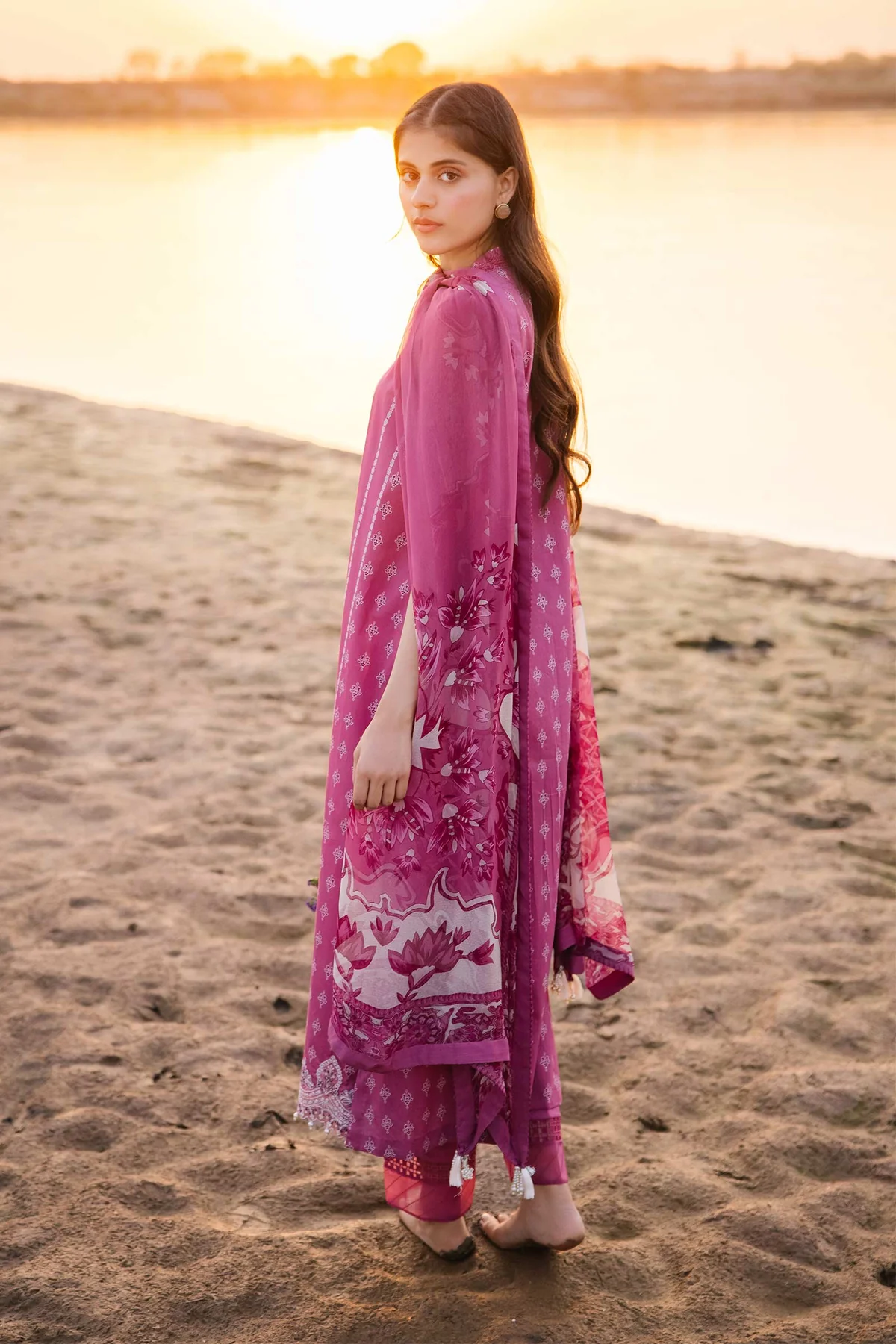 Maria.B M.Basics Embroidered Lawn 2024 | 408-B - Image 4
