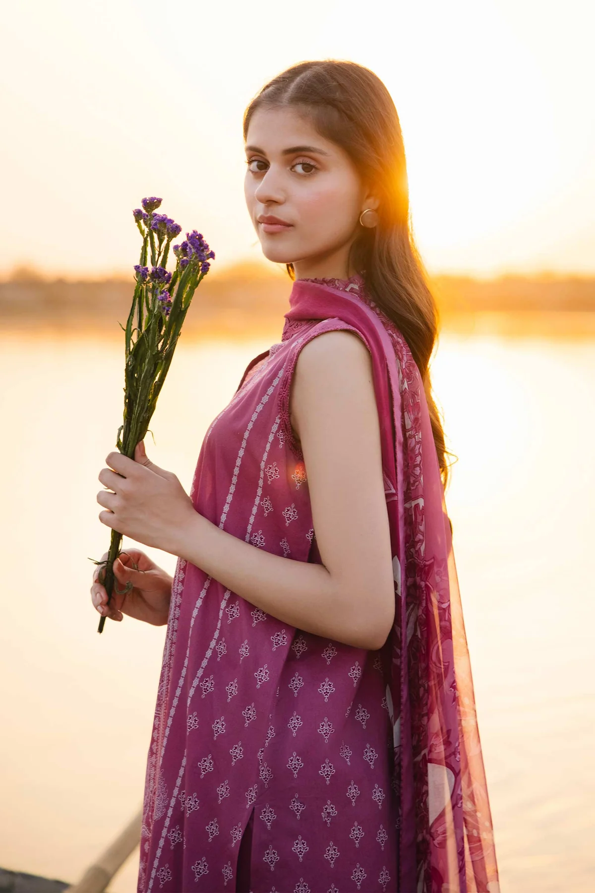 Maria.B M.Basics Embroidered Lawn 2024 | 408-B - Image 3