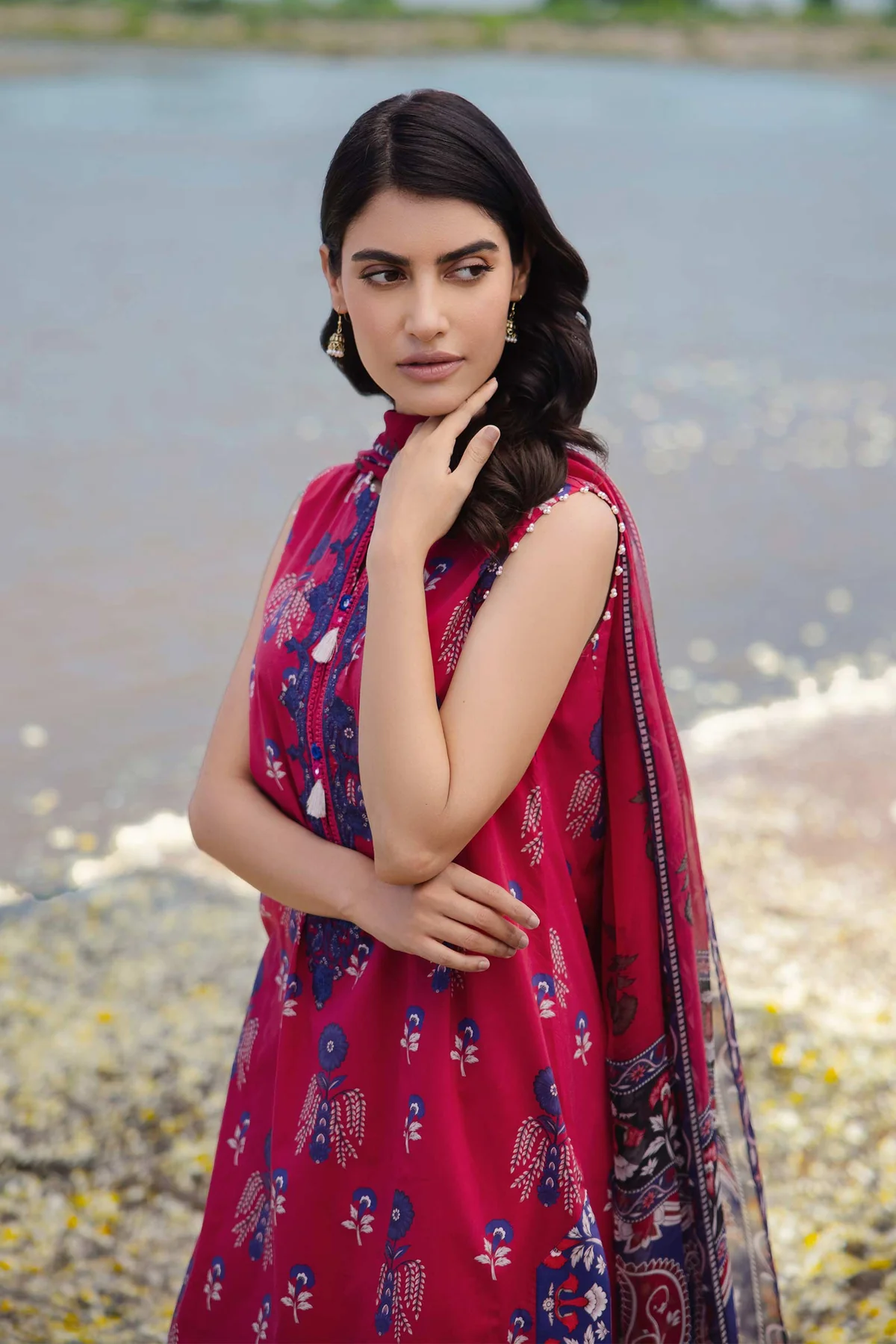 Maria.B M.Basics Embroidered Lawn 2024 | 412-B - Image 3