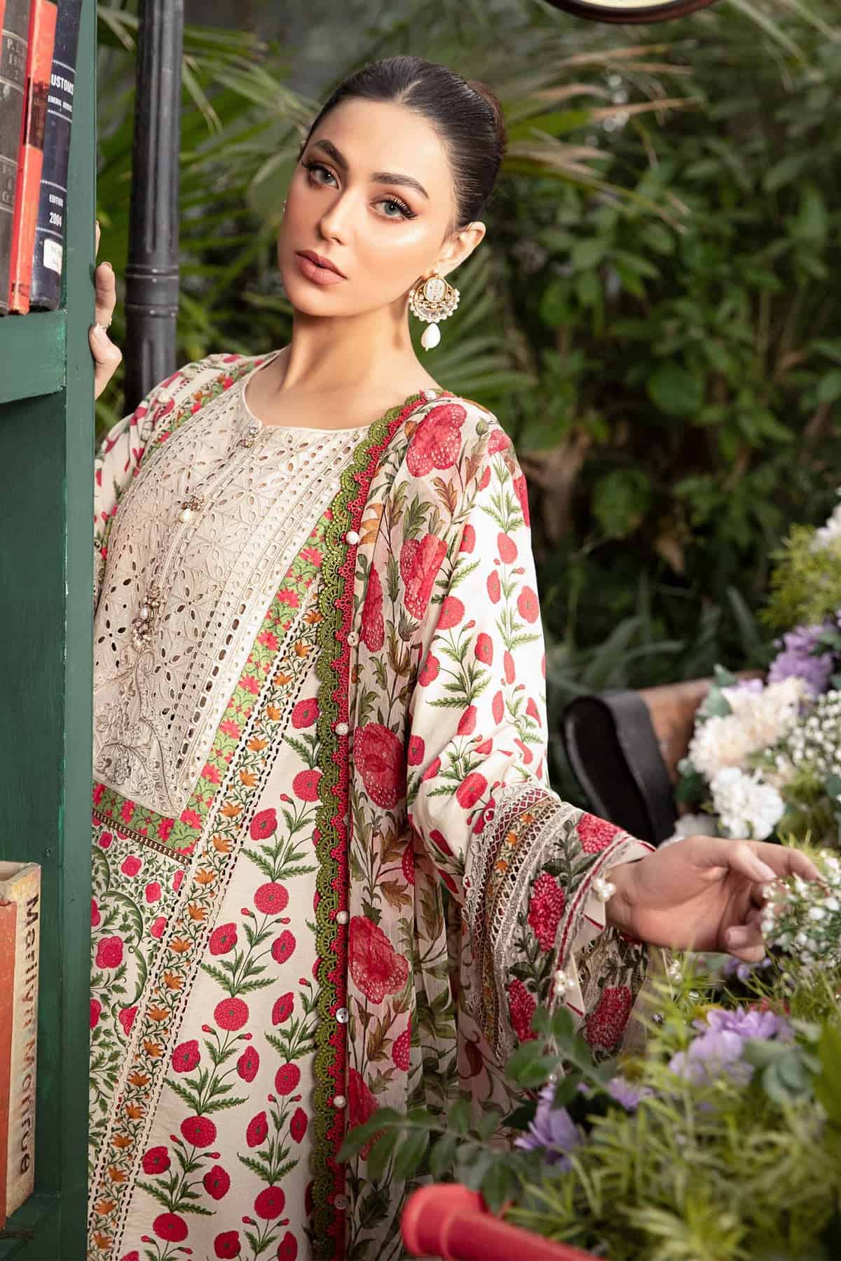 MARIA B M.Prints | Spring Summer Lawn 2024 | 14A - Image 5