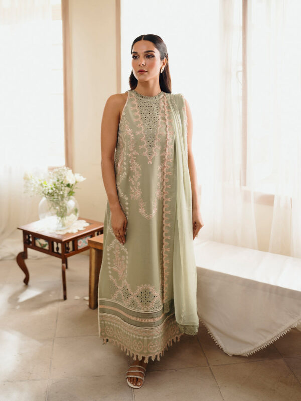Yards Summer Soirée Luxury Lawn’24 | Nia