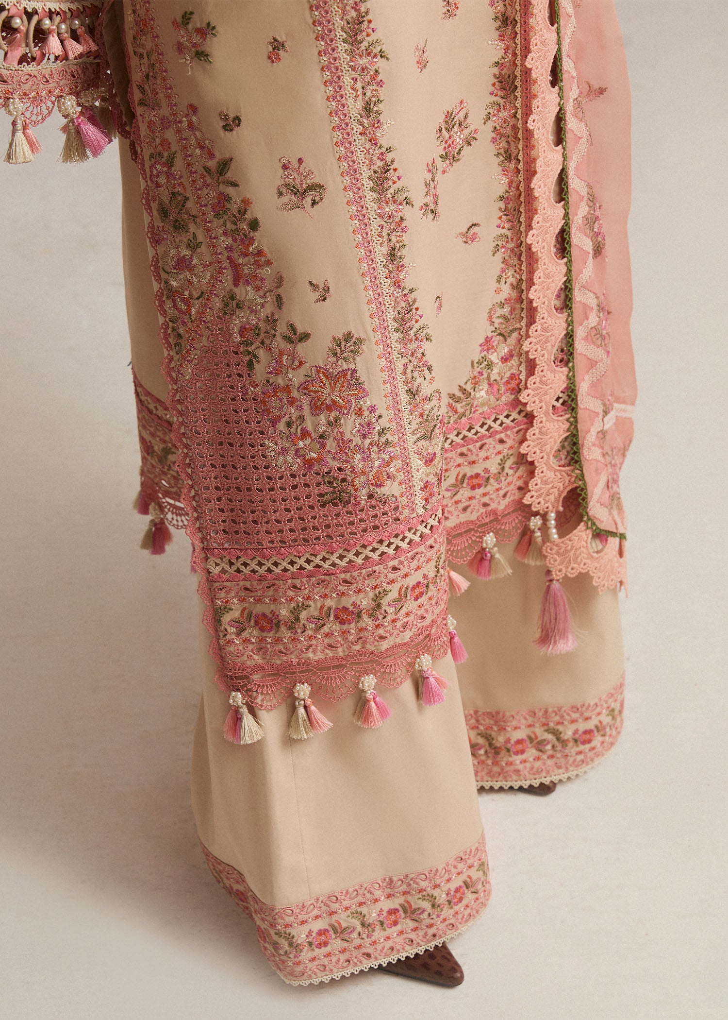 Hussain Rehar SS Lawn Eid Unstitched Collection'24 | Stile - Image 3