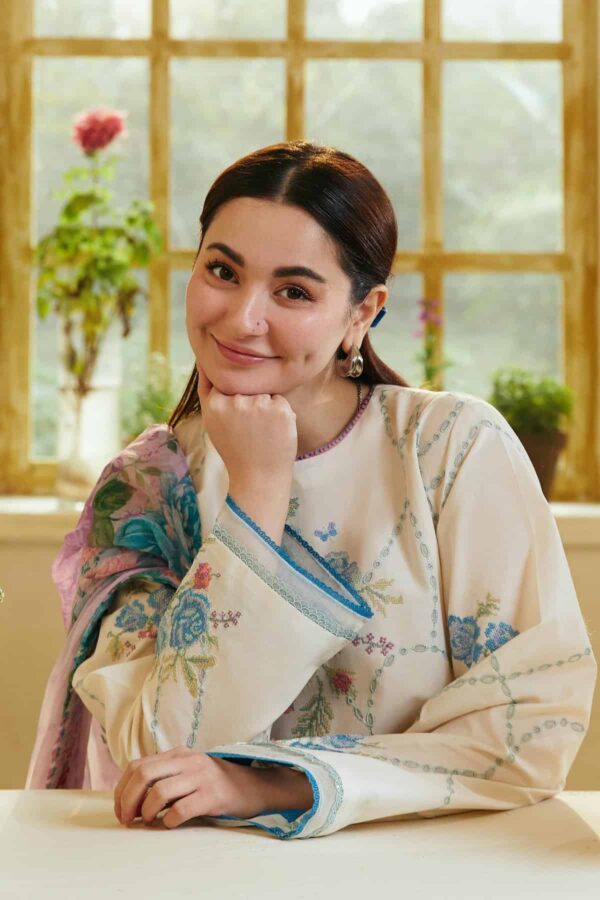 Alternative view of Coco Lawn by Zara Shahjahan 2024 | RUHI - 10A