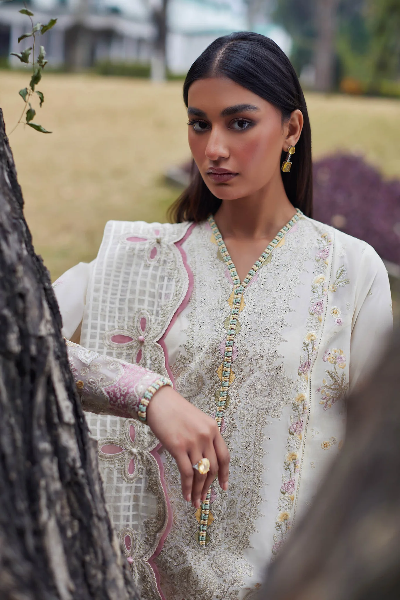 Elan Lawn 2024 | EL24-05 A - Image 4