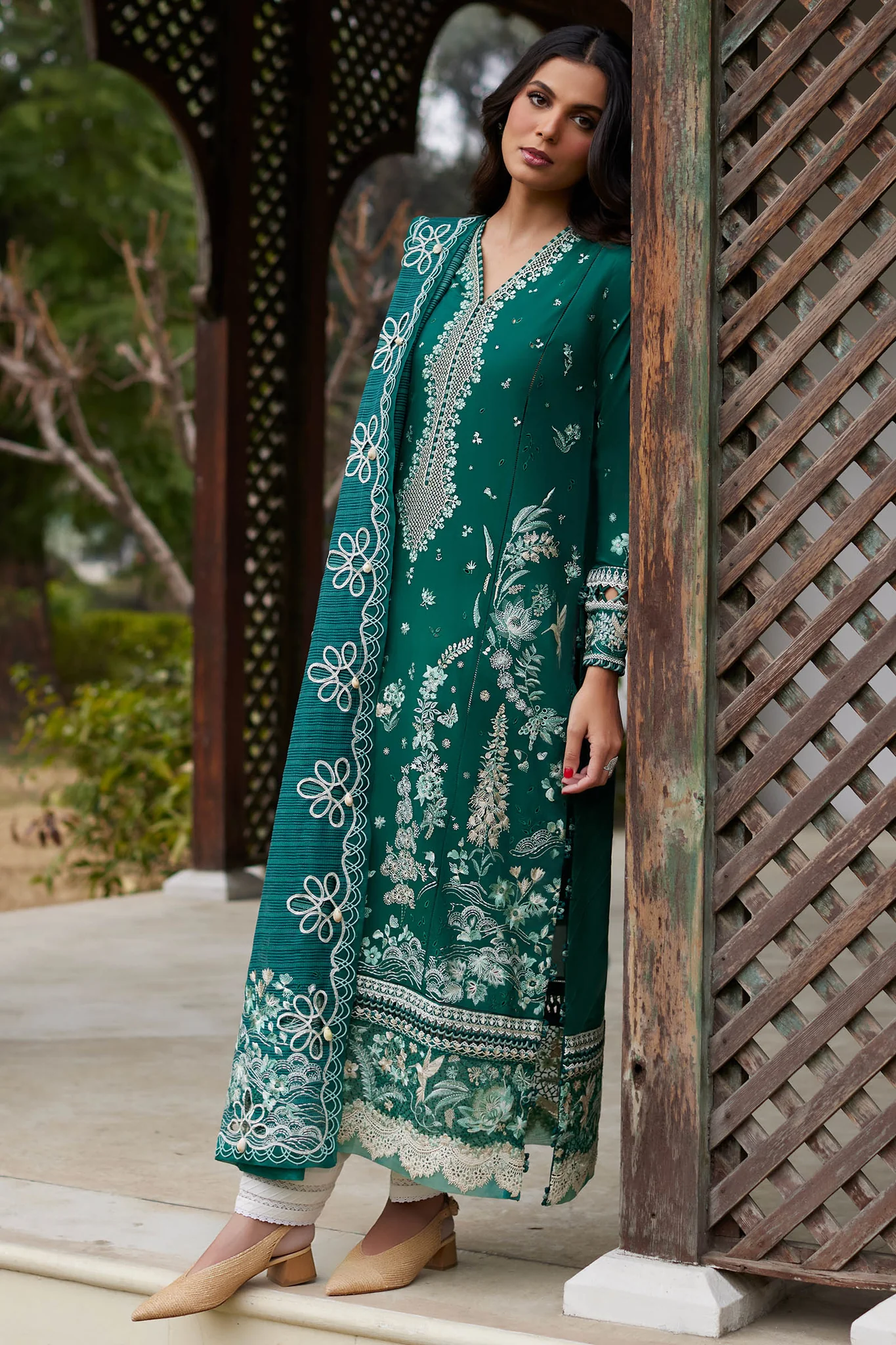 Elan Lawn 2024 | EL24-02 A - Image 2