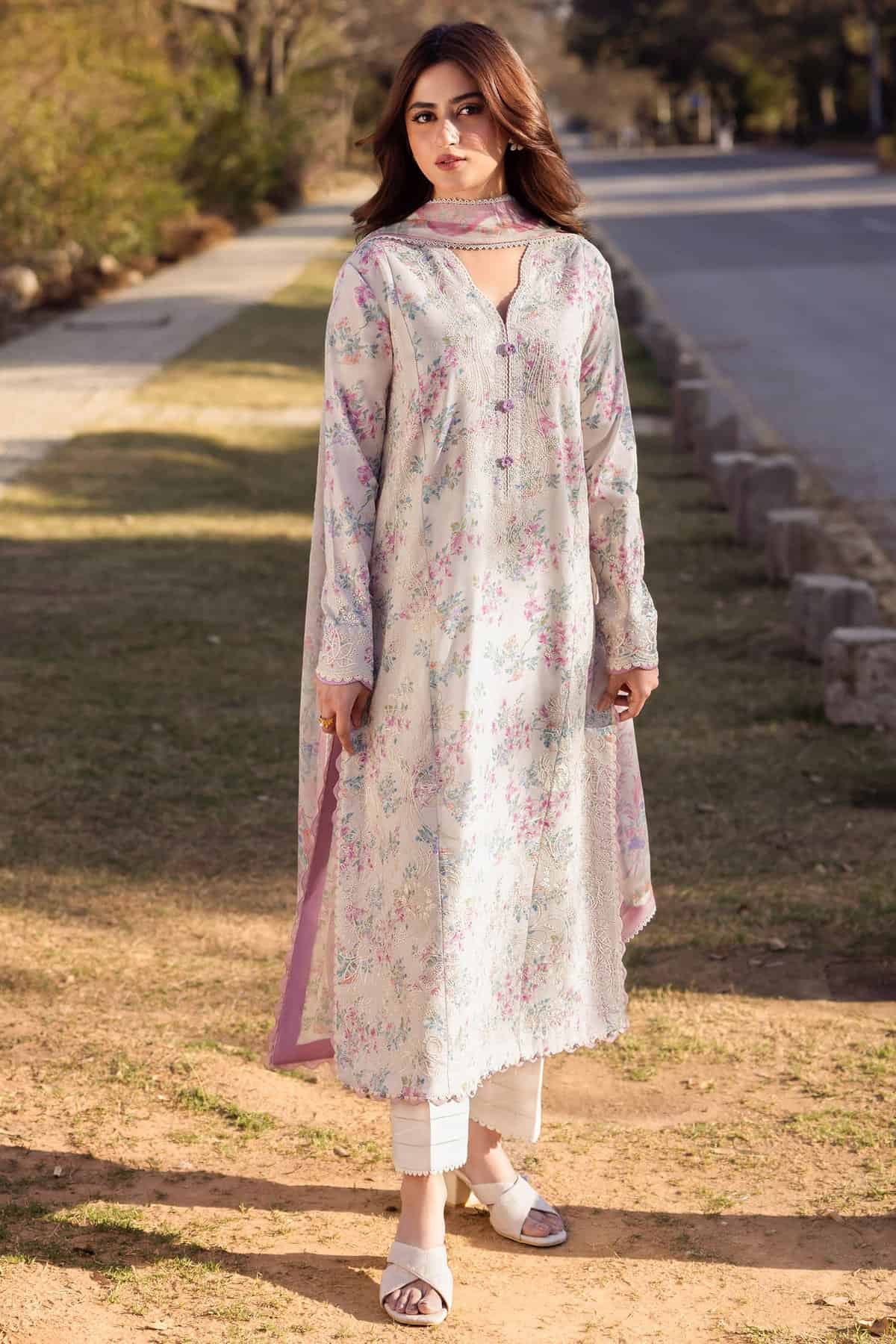 Zaha Lawn 2024 | ZL24-03 A