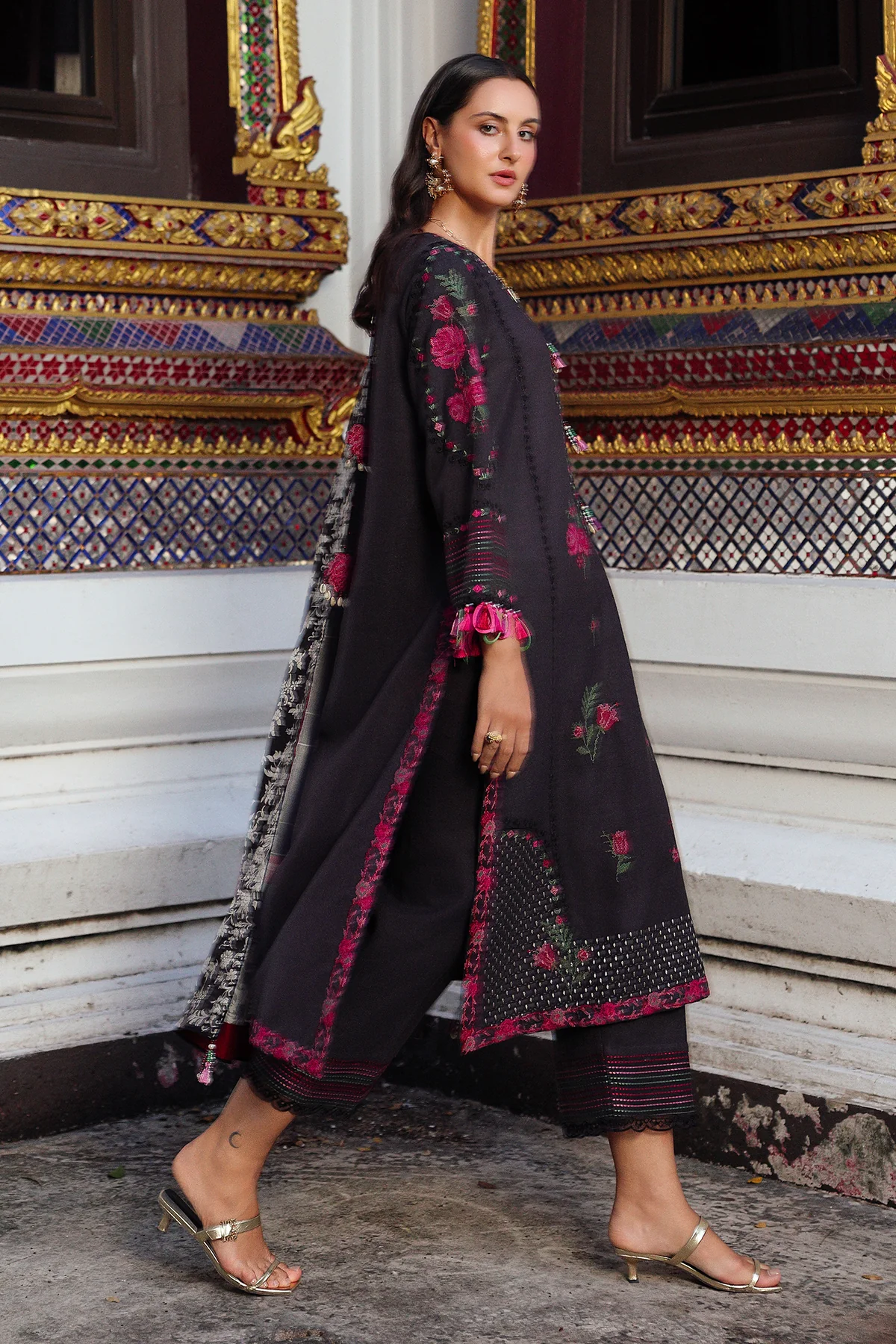 Charizma Poshmine'25 Vol-1 Winter Collection PSW5-05 - Image 4