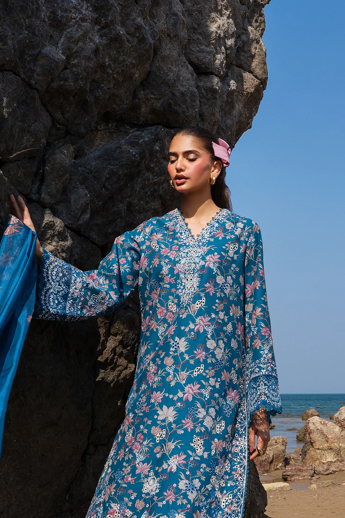 Endless Summer Lawn from Afrozeh | Noa - Image 2