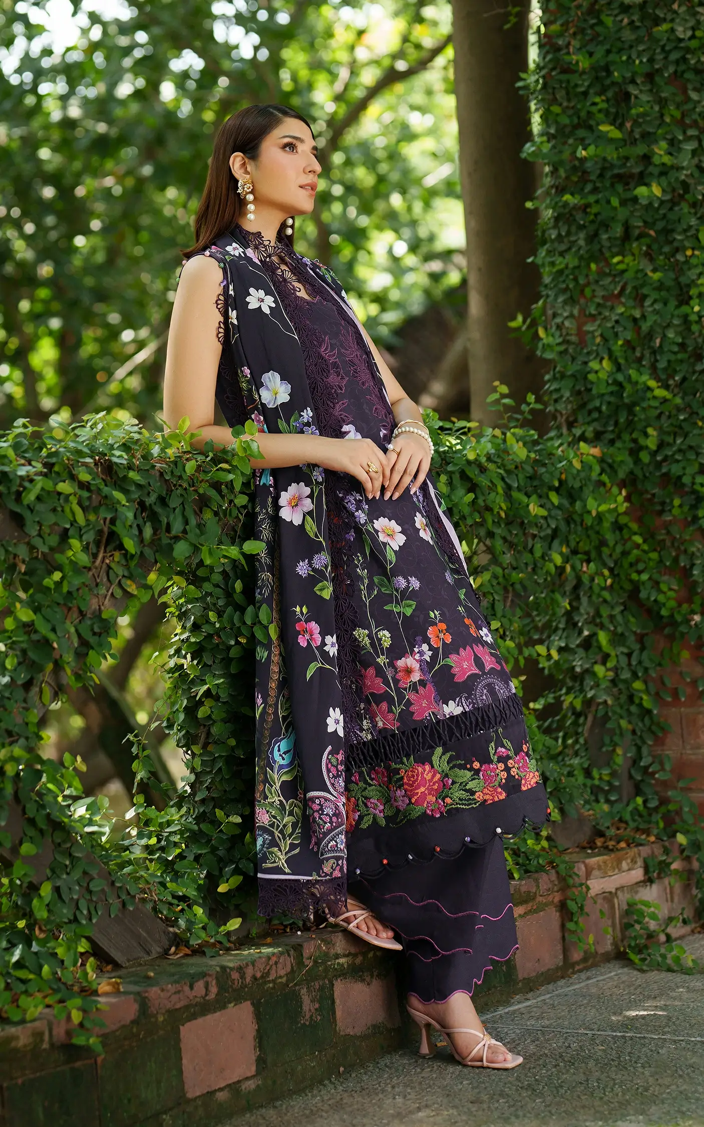 Asifa Nabeel Meraki Winter'25 || Winter Rose - Image 2