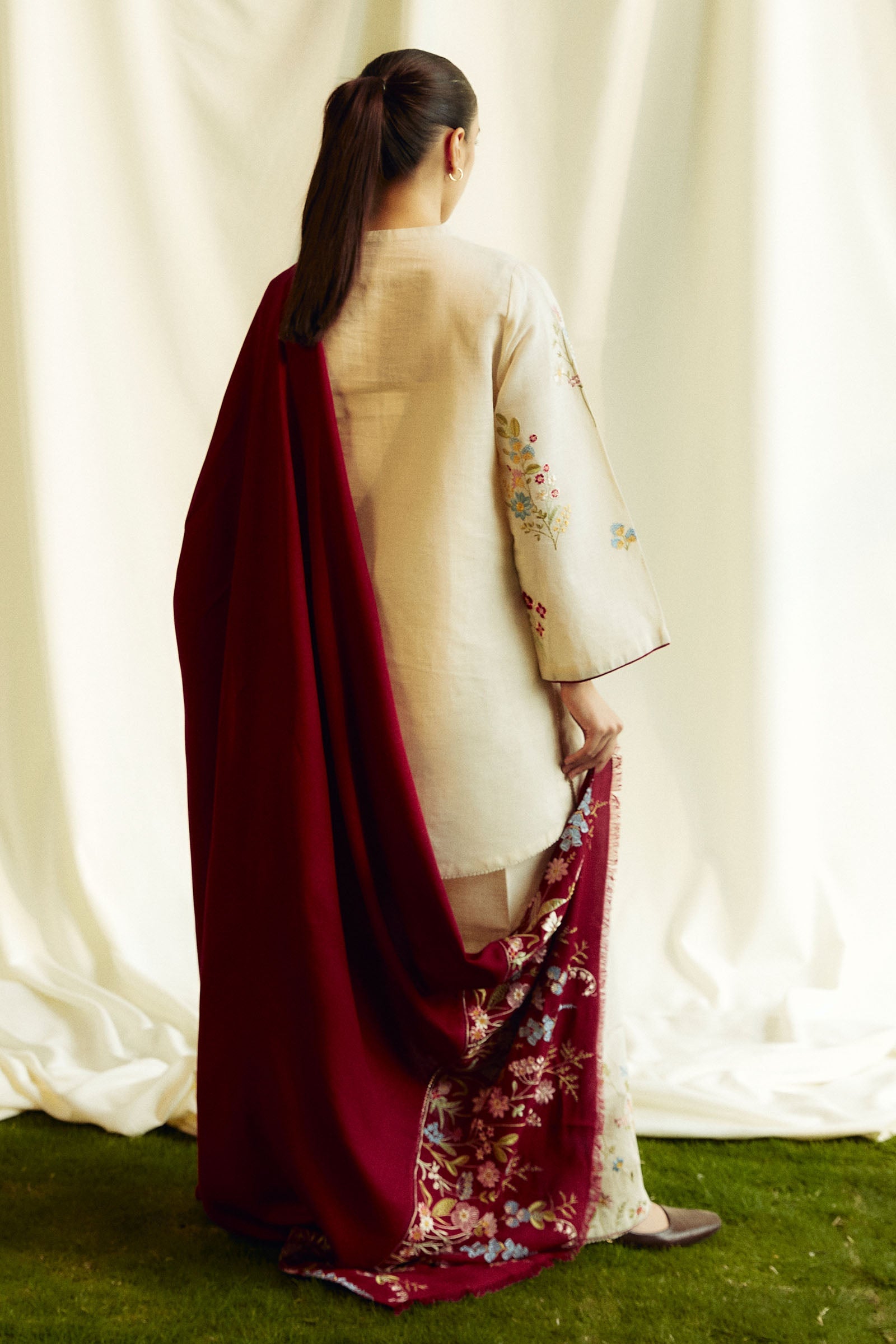 Coco Winter Unstitched by Zara Shahjahan | 2B - Image 2