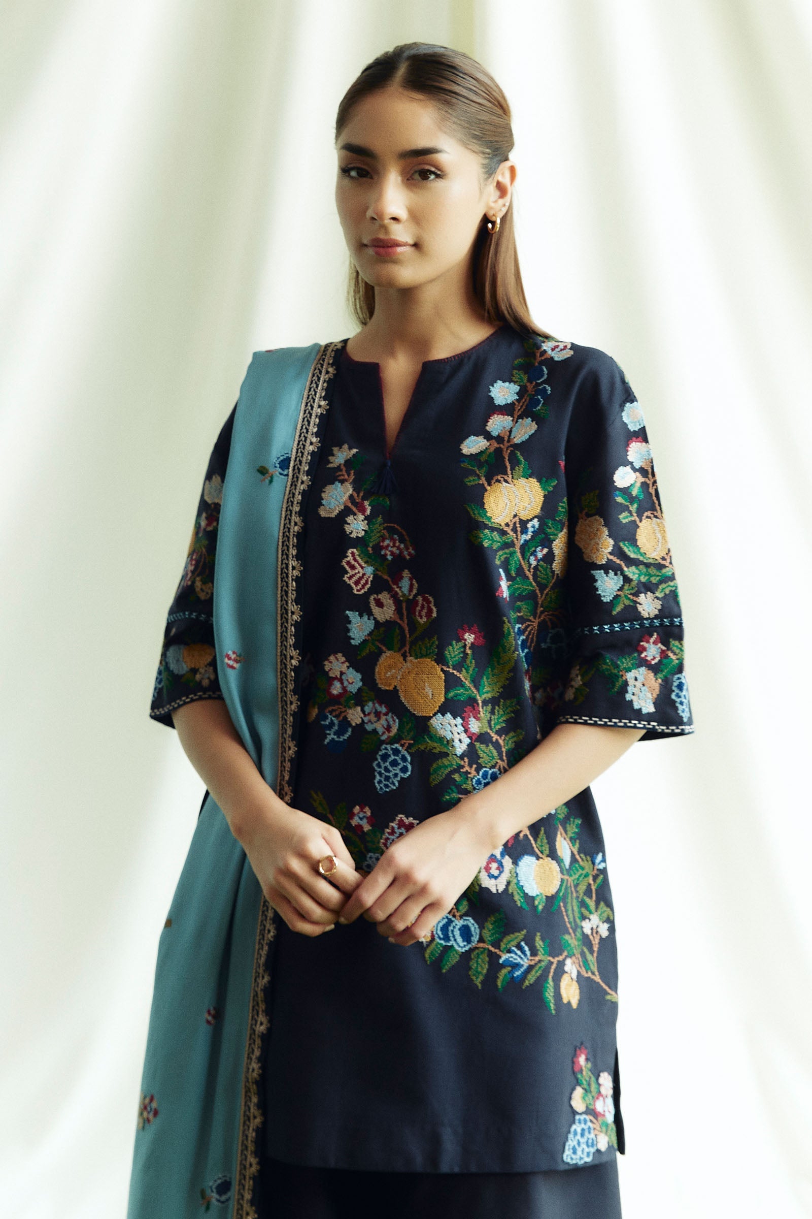 Coco Winter Unstitched by Zara Shahjahan | 7B - Image 4