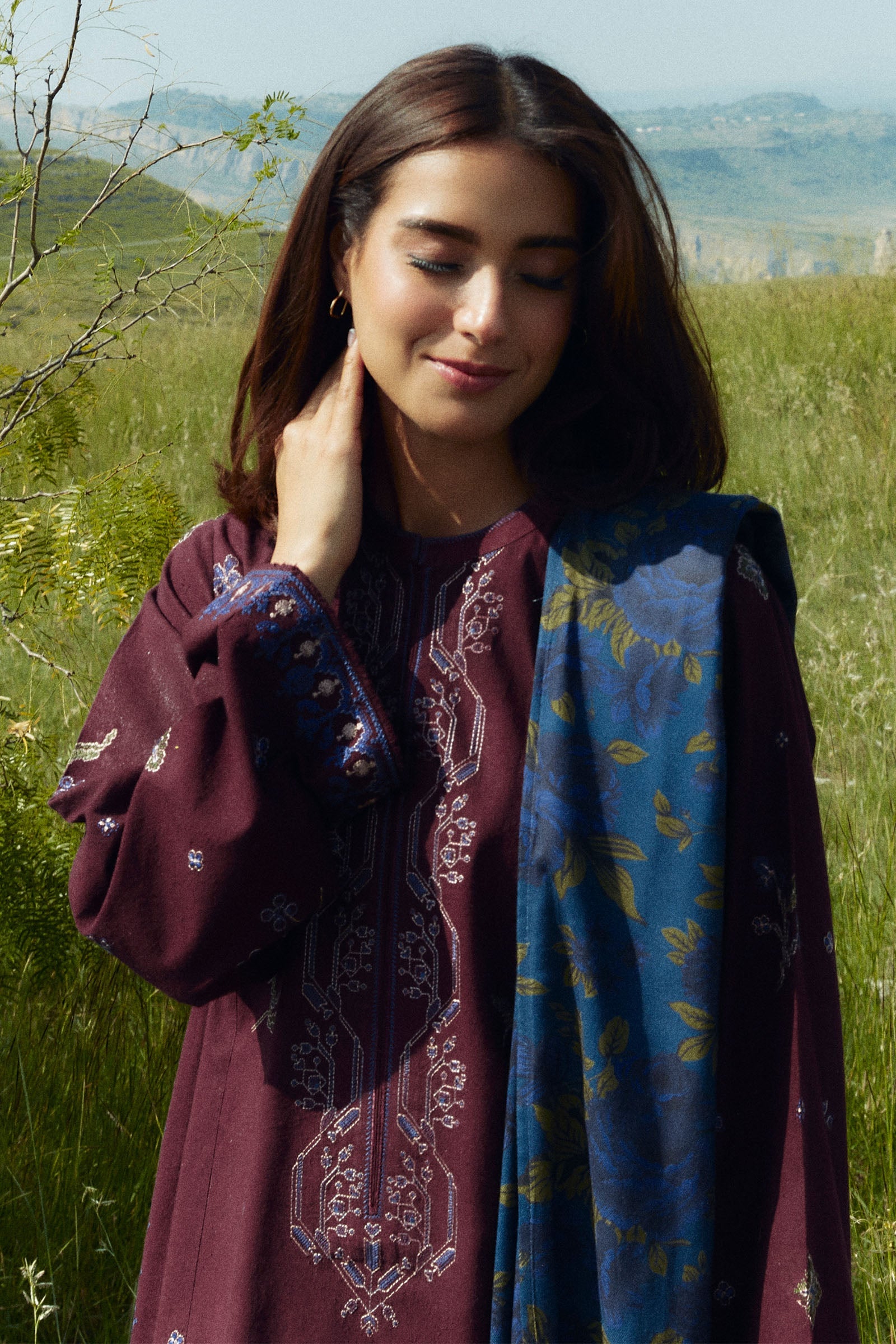 Coco Winter Unstitched by Zara Shahjahan | 8A - Image 4