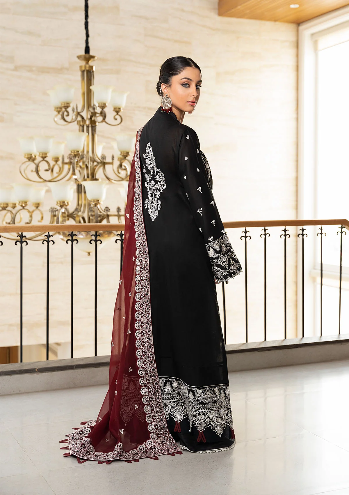 Aik Atelier Samah Lawn | LOOK 01 - Image 3