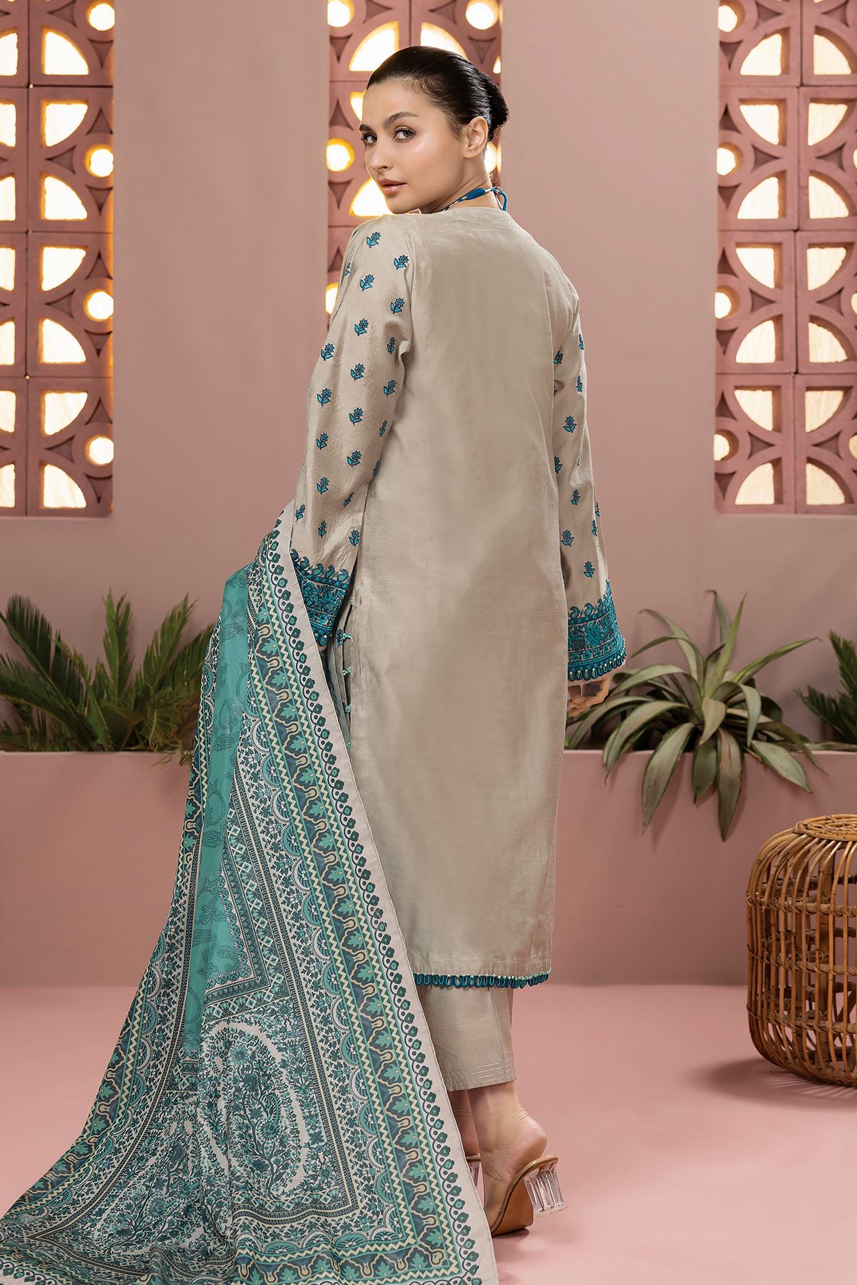 Khaadi | Mid-Summer | | bds240408_grey - Image 2