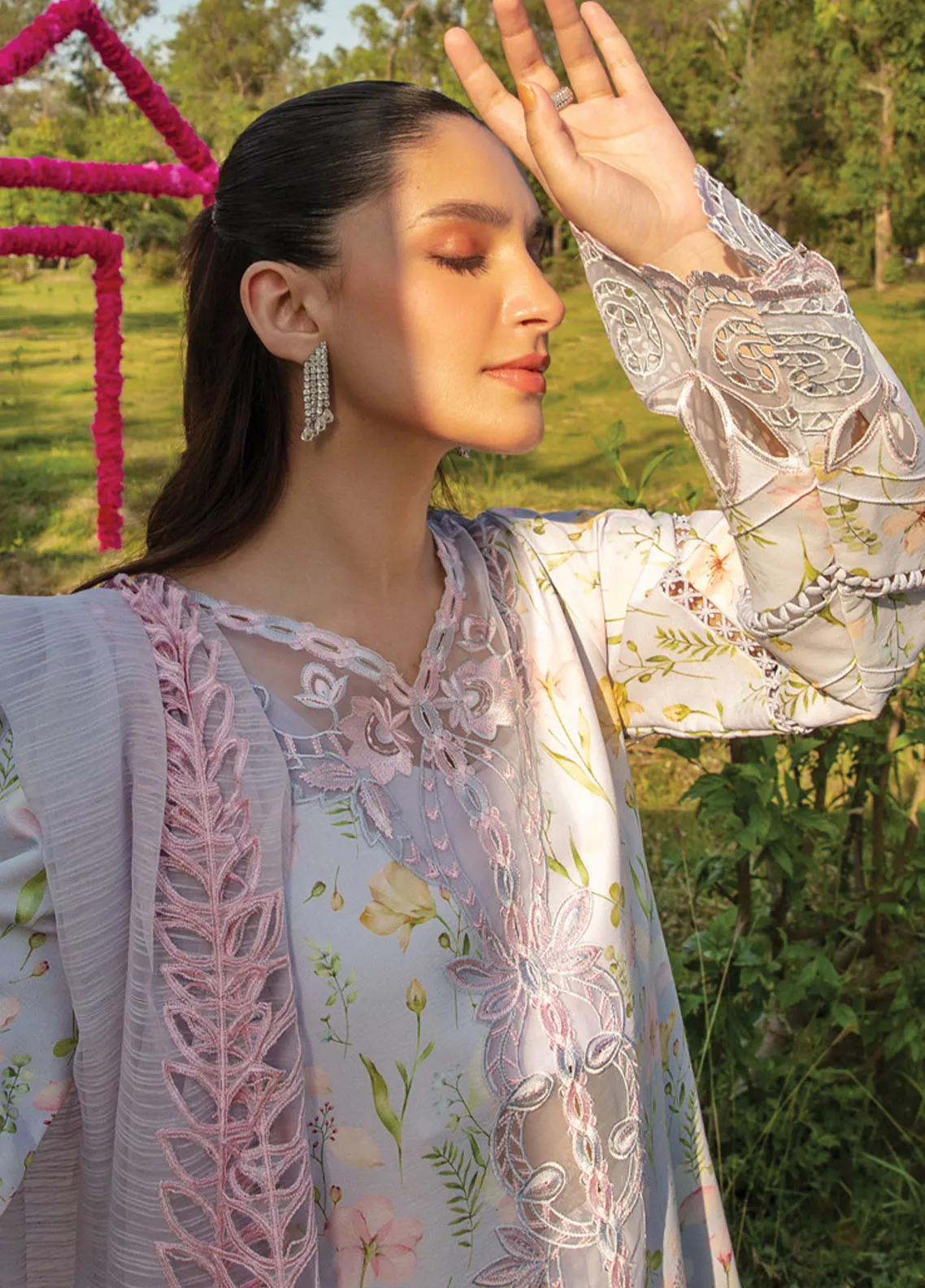 Carnation By Rang Rasiya | D-05 - Image 4