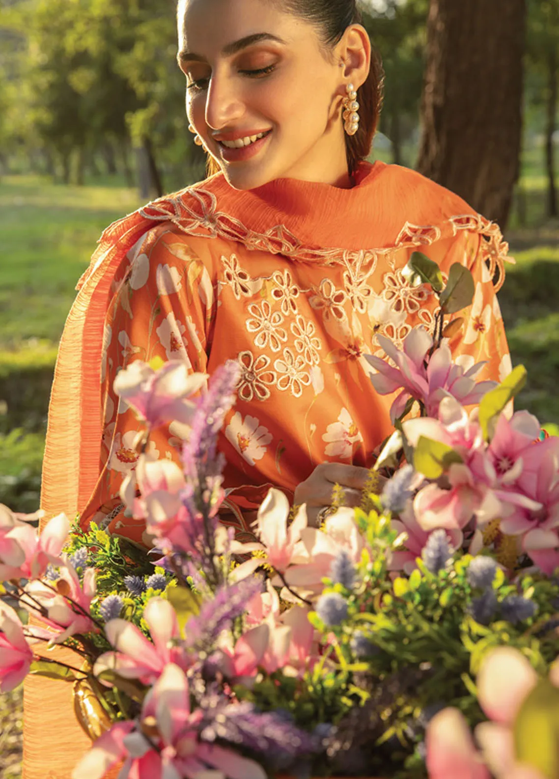 Carnation By Rang Rasiya | D-06 - Image 4