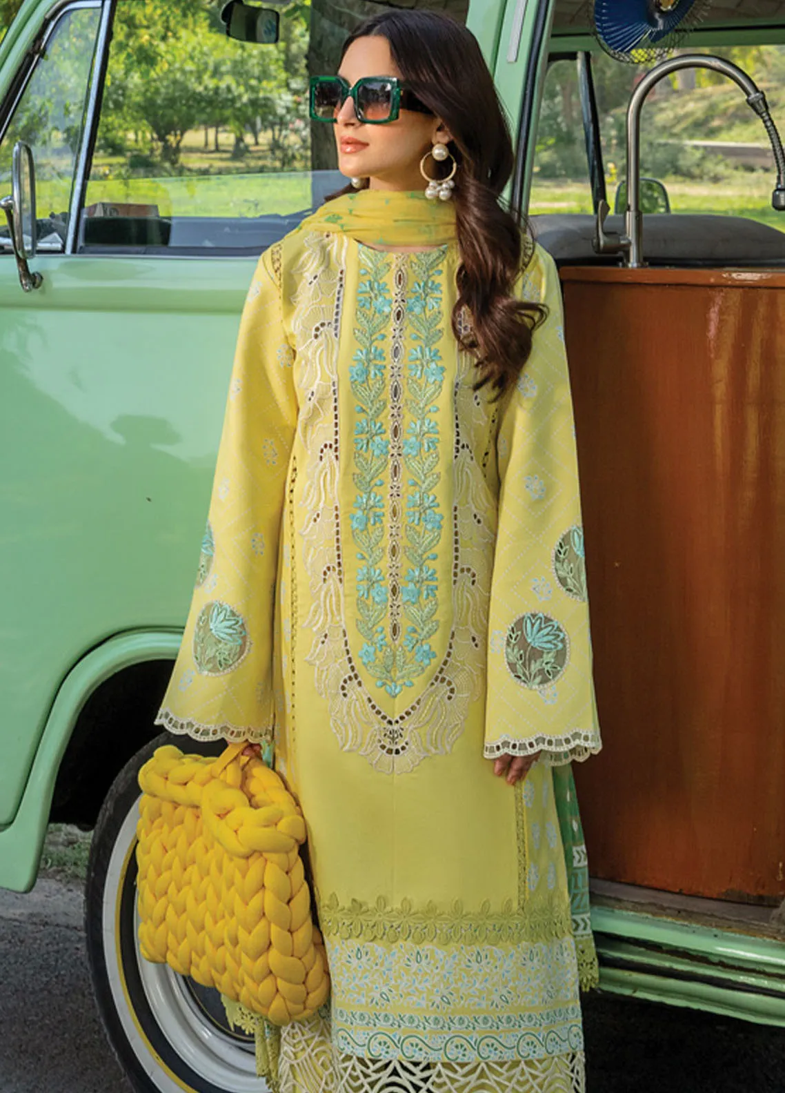 Carnation By Rang Rasiya | D-07 - Image 4