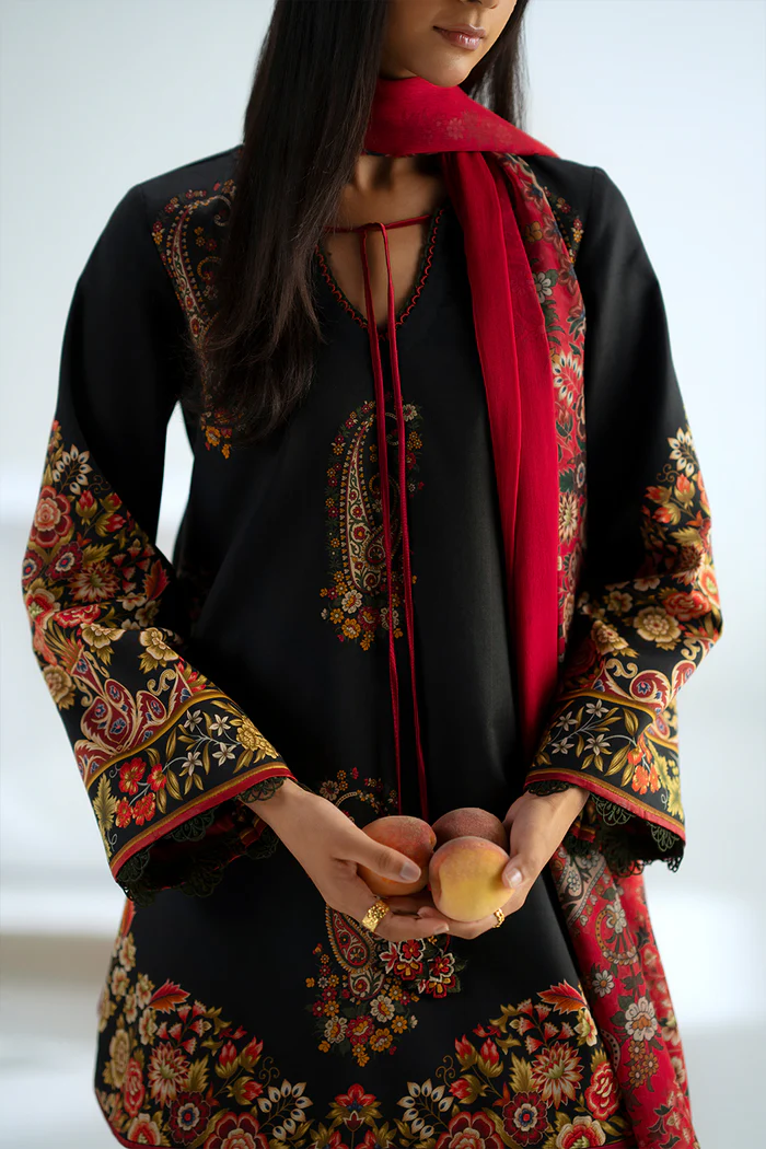 Saira Rizwan Digital Printed ’25 | DRAMA QUEEN – JPU25-01 - Image 3