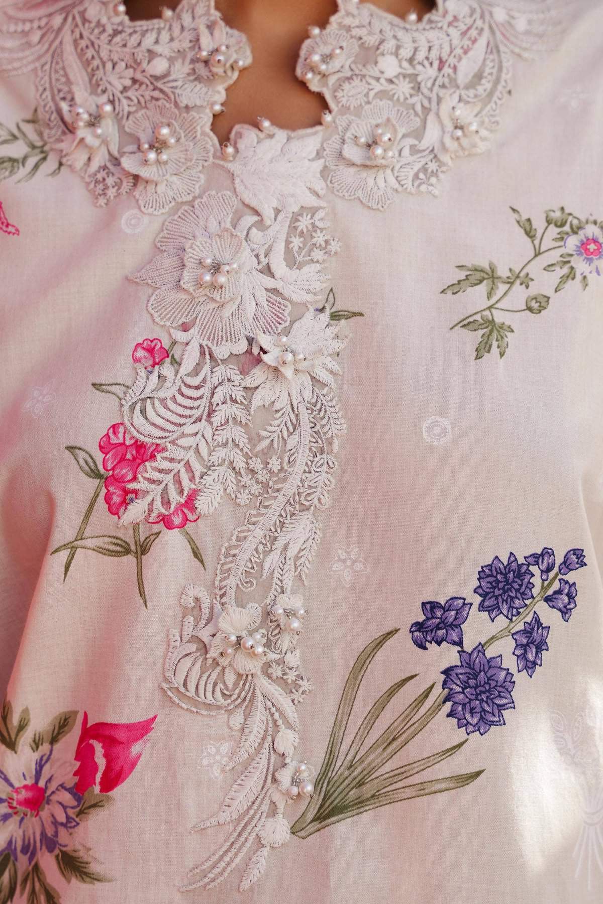 Sana Safinaz Muzlin 2024 | Lawn | Vol 1 | 11A (GZ-241) - Image 3