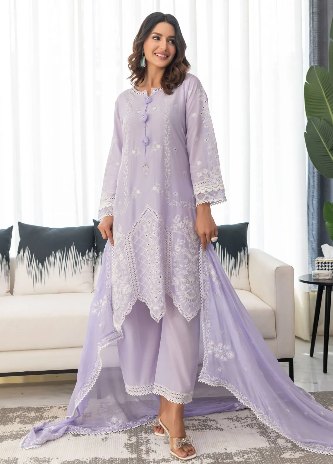 Mehro Maah By Addee Embroidered Lawn 2024 | AD24M USA-1060