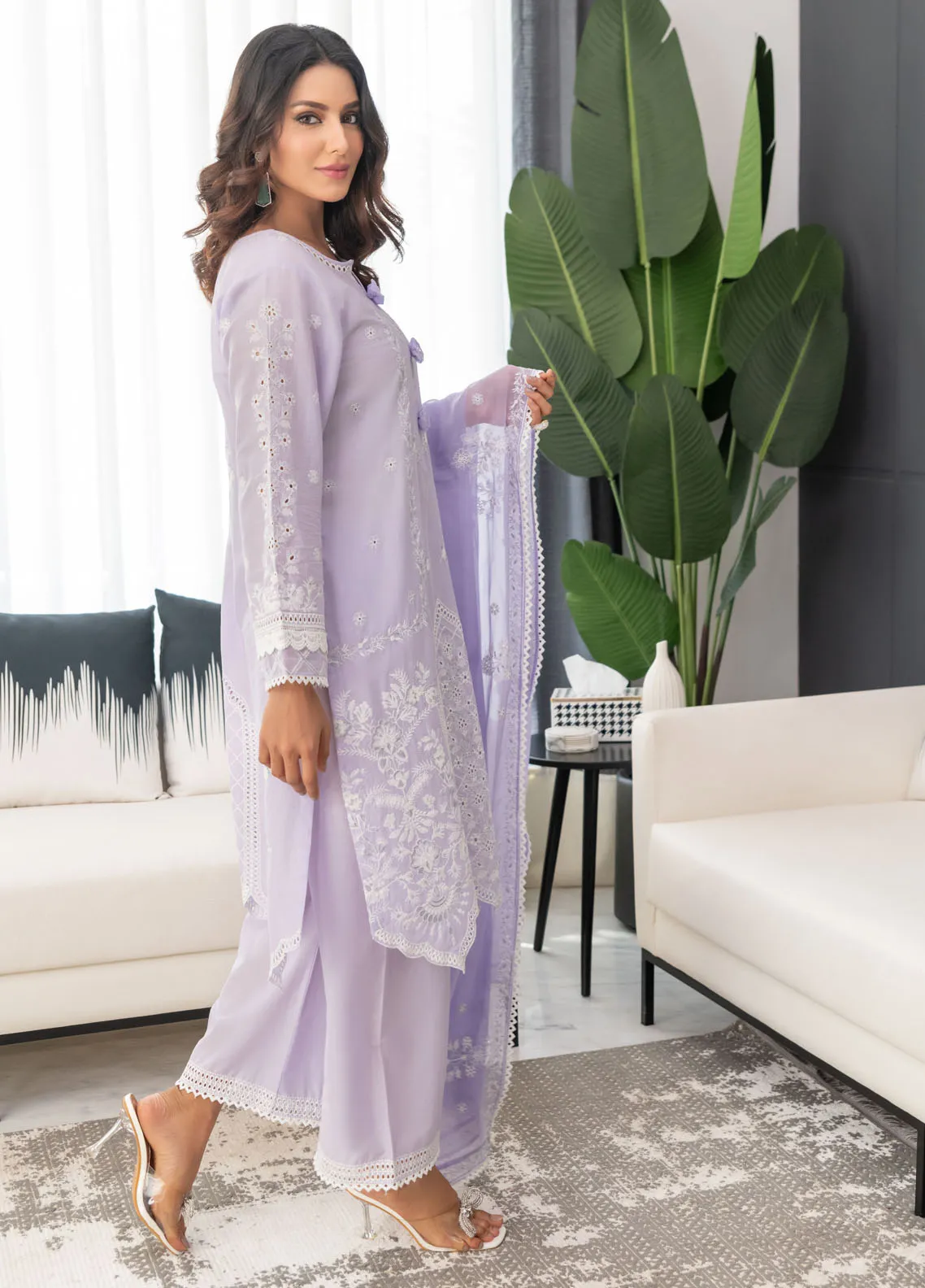 Mehro Maah By Addee Embroidered Lawn 2024 | AD24M USA-1060 - Image 3