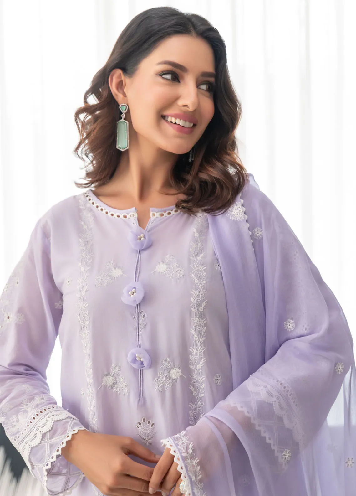 Mehro Maah By Addee Embroidered Lawn 2024 | AD24M USA-1060 - Image 2