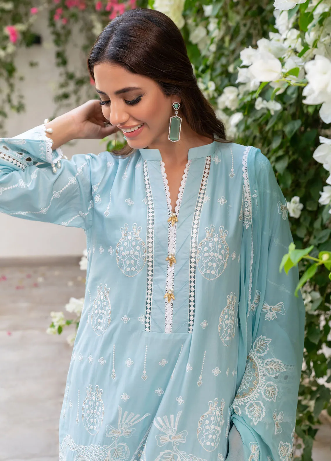 Mehro Maah By Addee Embroidered Lawn 2024 | AD24M USA-1061 - Image 2