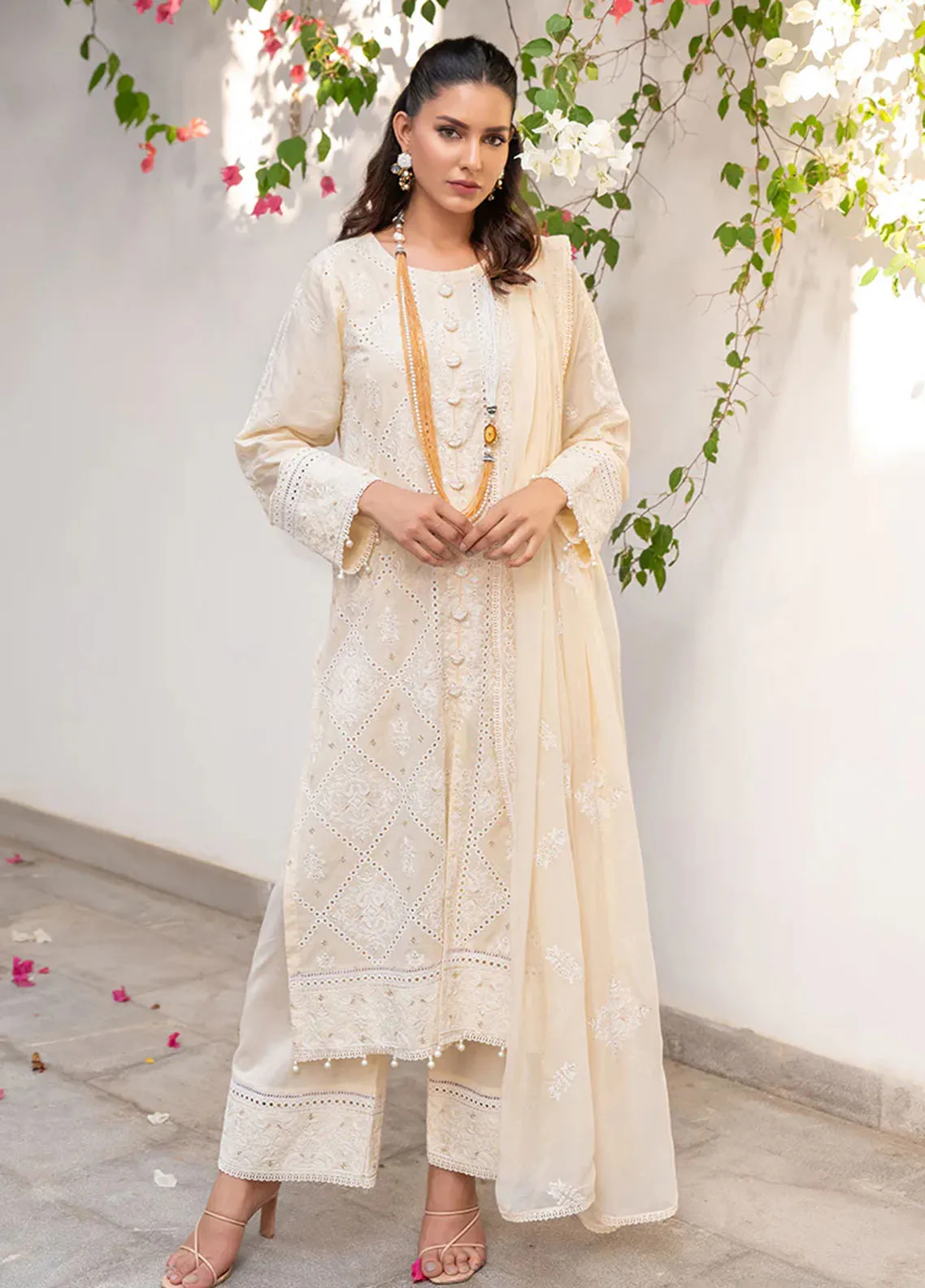 Mehro Maah By Addee Embroidered Lawn 2024 | AD24M USA-1063 - Image 2